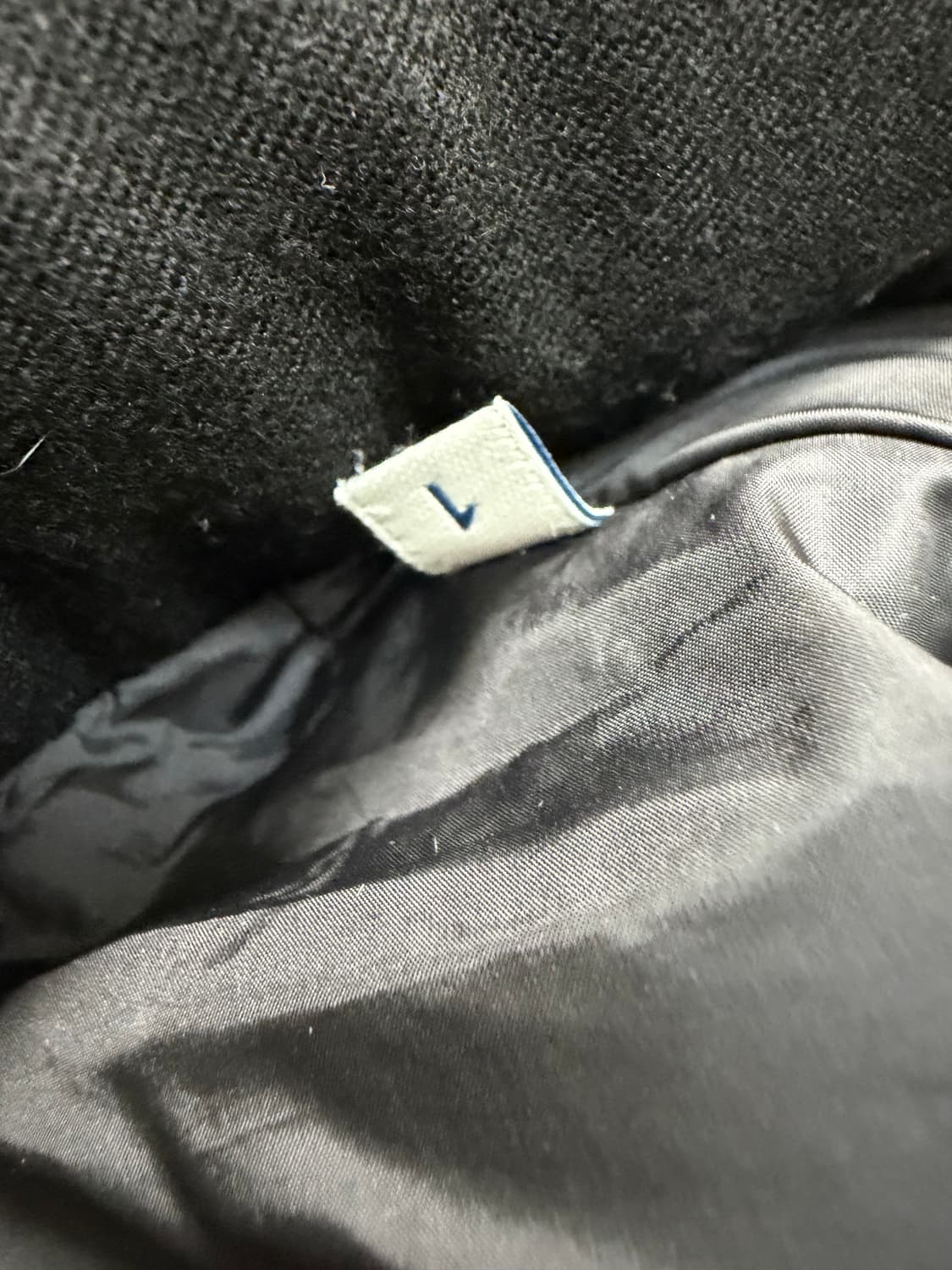 몽클레르 몬쥬네이블 다운패딩 재킷 ( 66 ) 상품이미지7