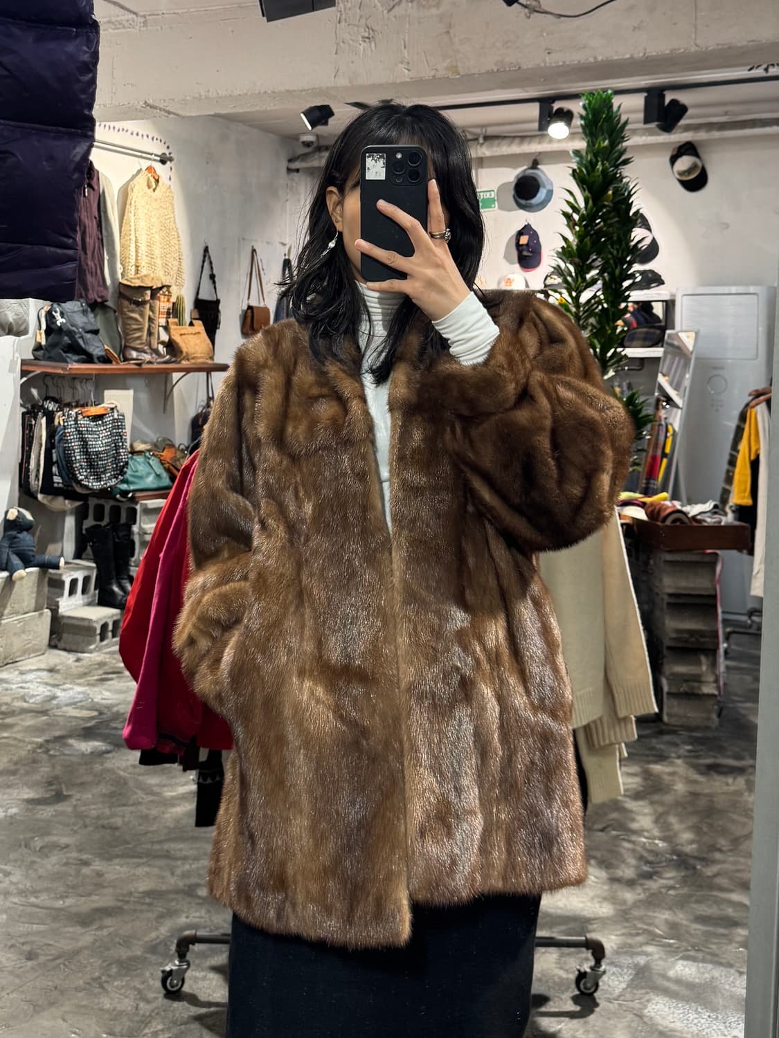 GRACE faux fur lined brown coat 상품이미지1