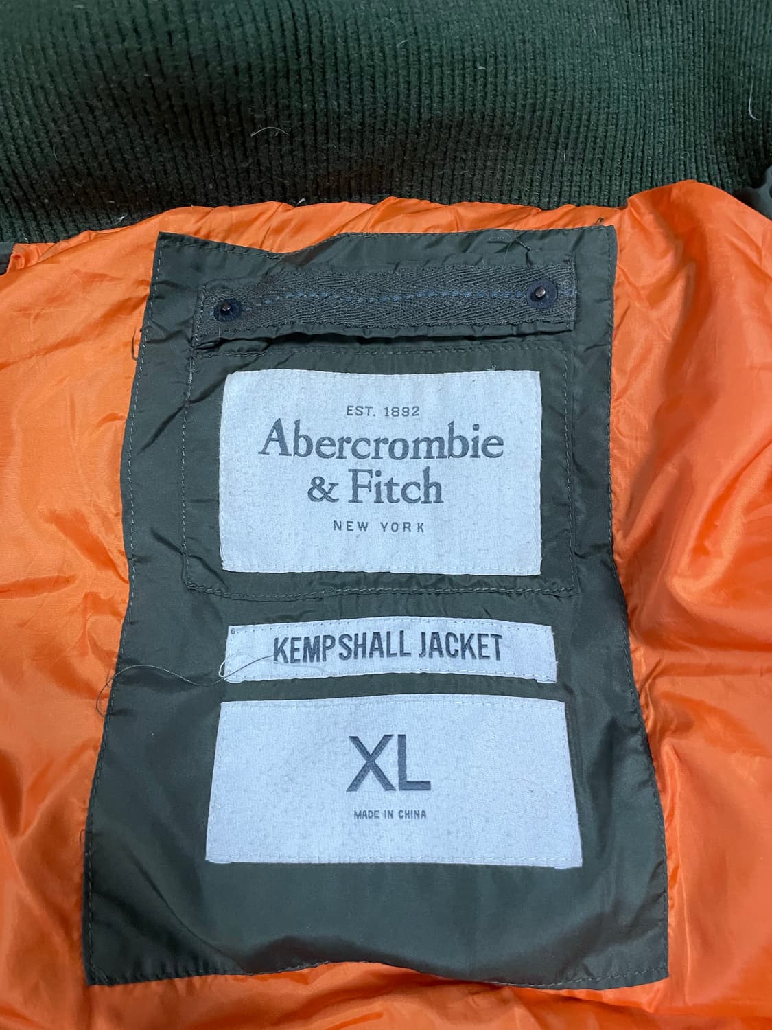 아베크롬비 캠벨 카키 후드 오리털 패딩 XL 상품이미지3