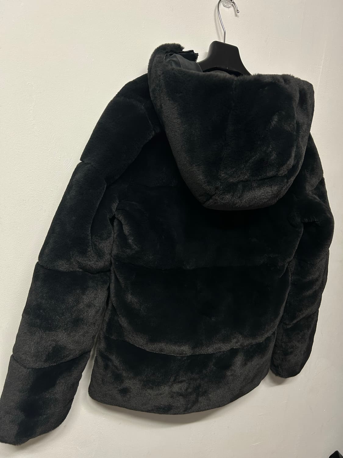 아베크롬비 앤 피치 블랙 퍼 후드집업 s 상품이미지2