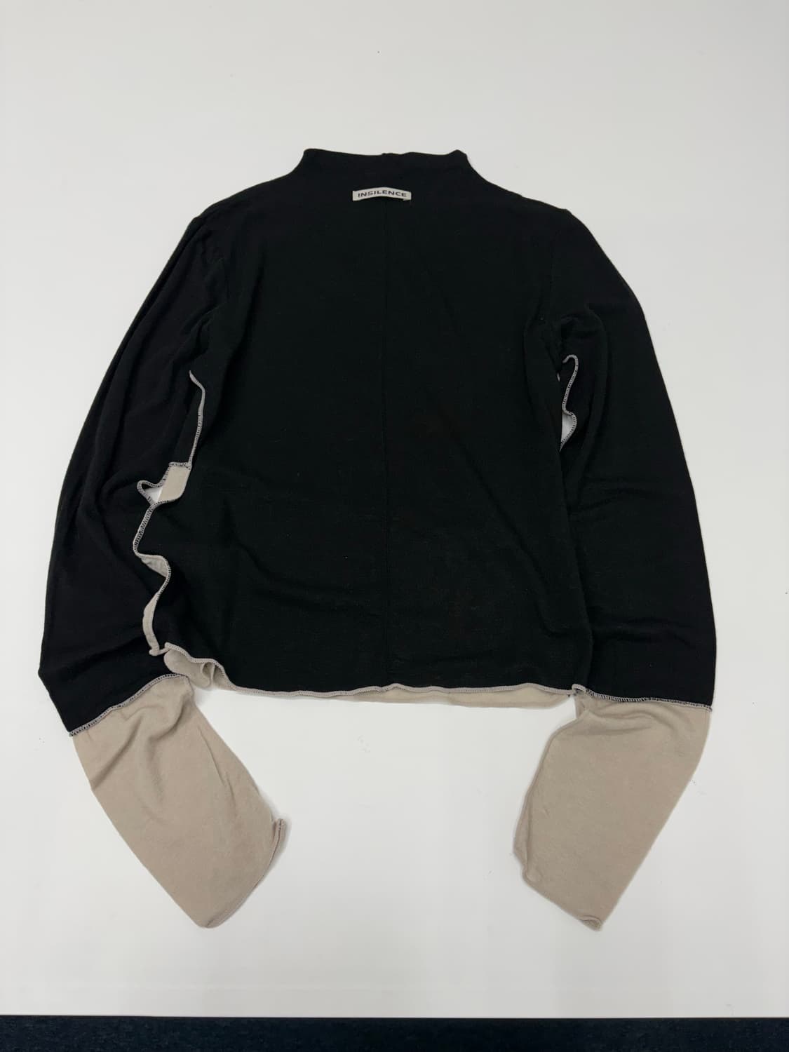 인사일런스 우먼 롱 슬리브 상품이미지1