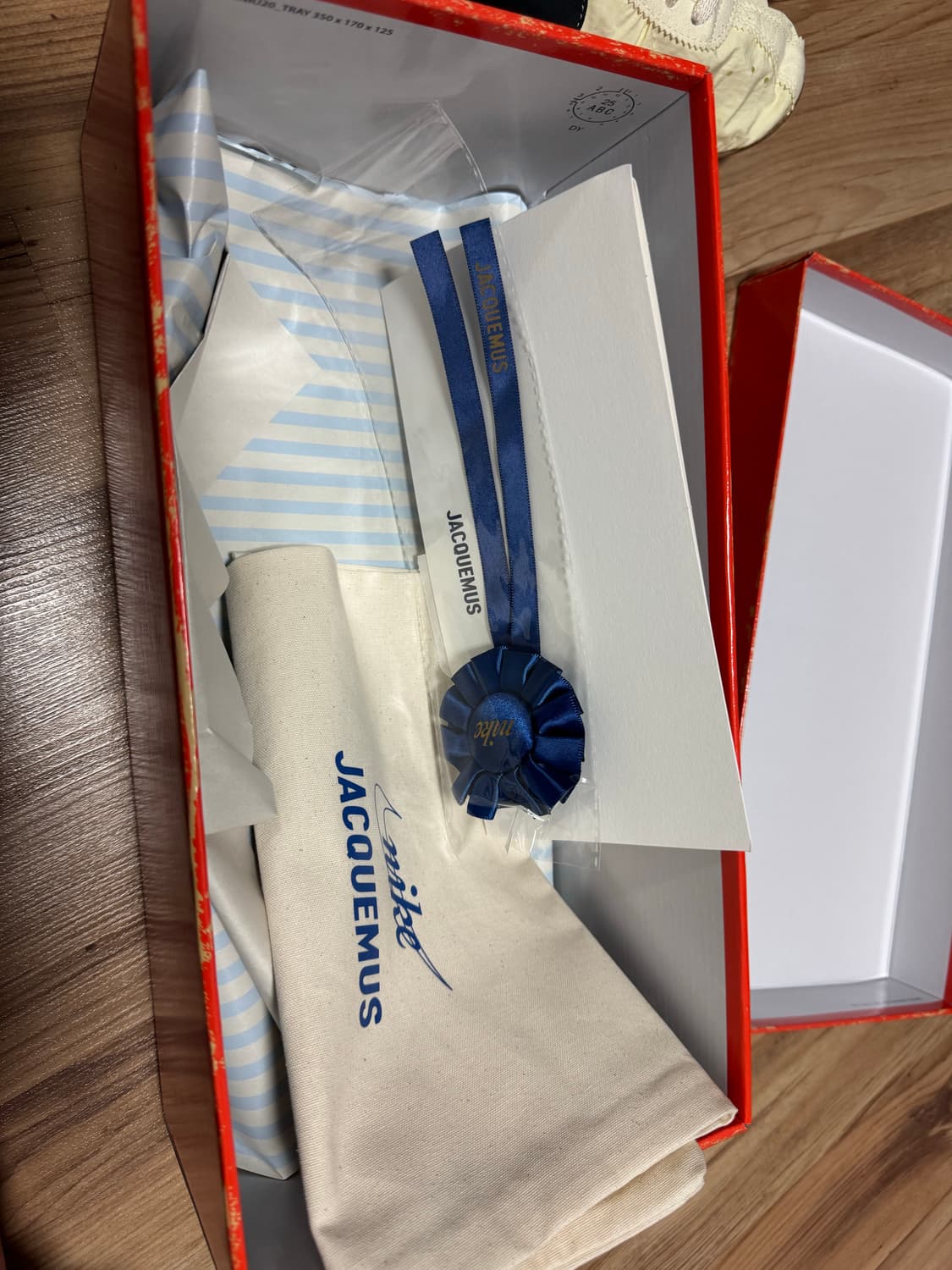 나이키x자크뮈스 문슈즈 44 상품이미지4