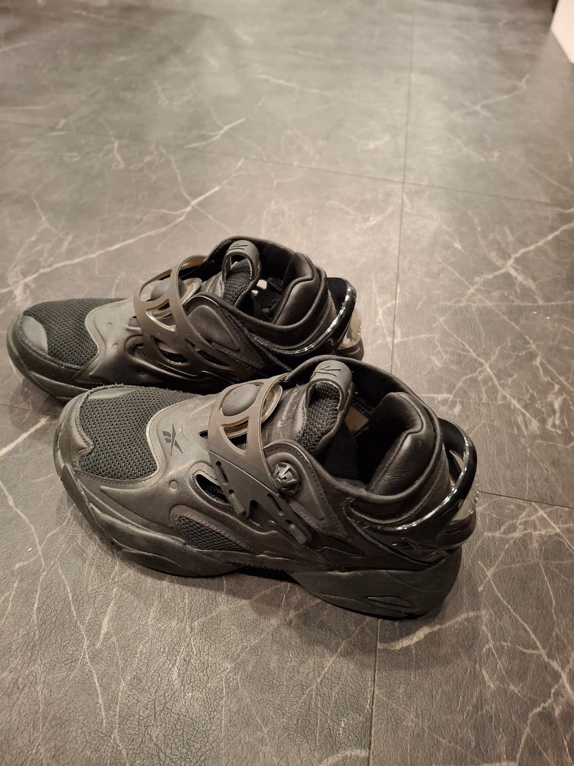 (마지막특가) 쥰지 리복 콜라보 스니커즈 블랙 240 상품이미지5