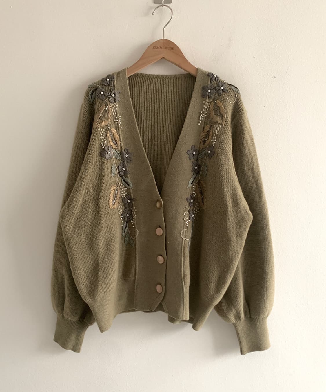 Flower Emboridery Khaki Cardigan 상품이미지2