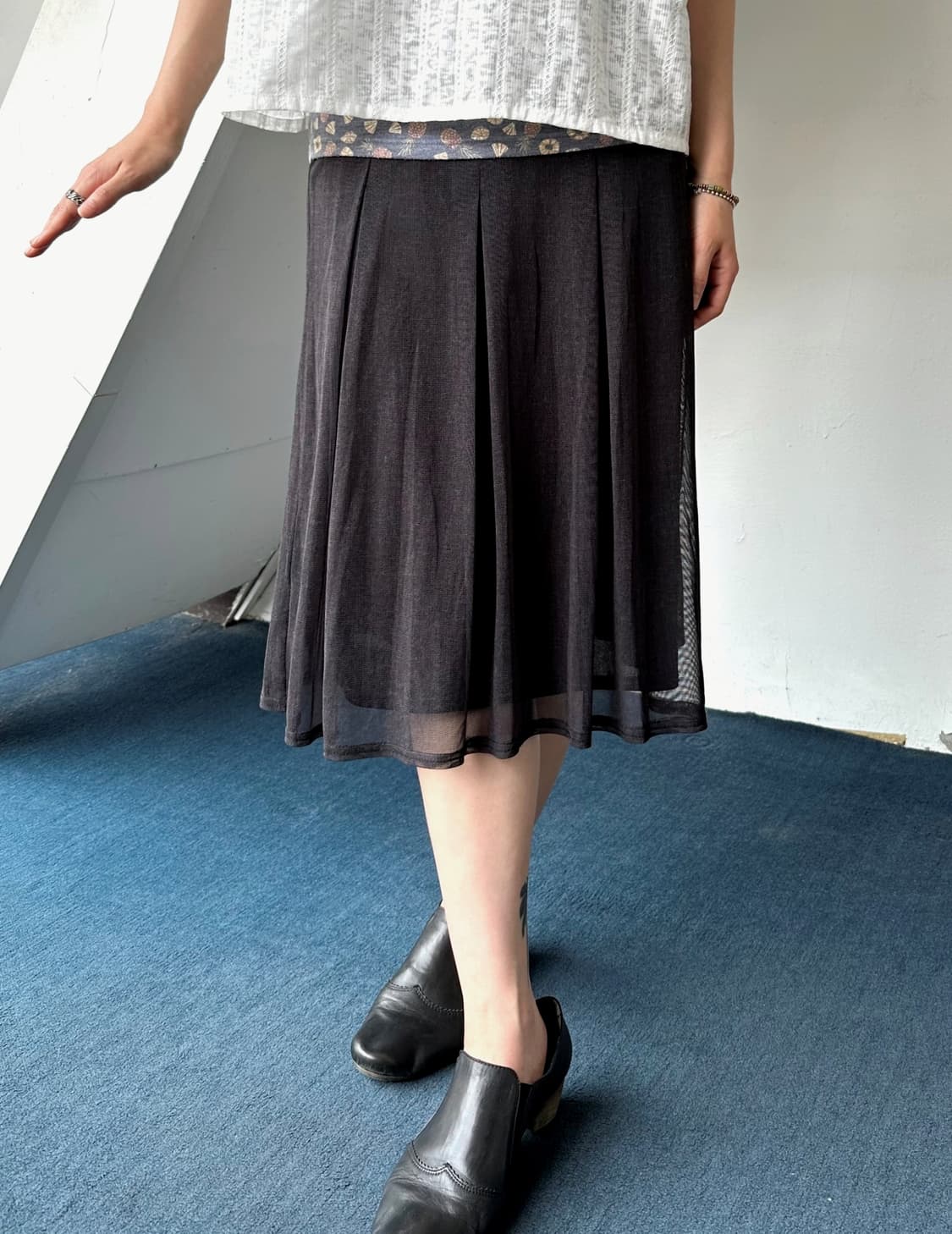 Sheer layer fabric banded loose skirt 상품이미지1