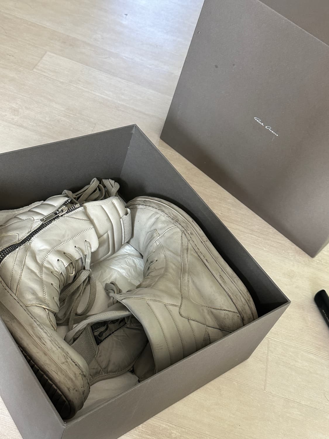 릭오웬스 지오바스켓 밀크 43 팝니다 상품이미지8