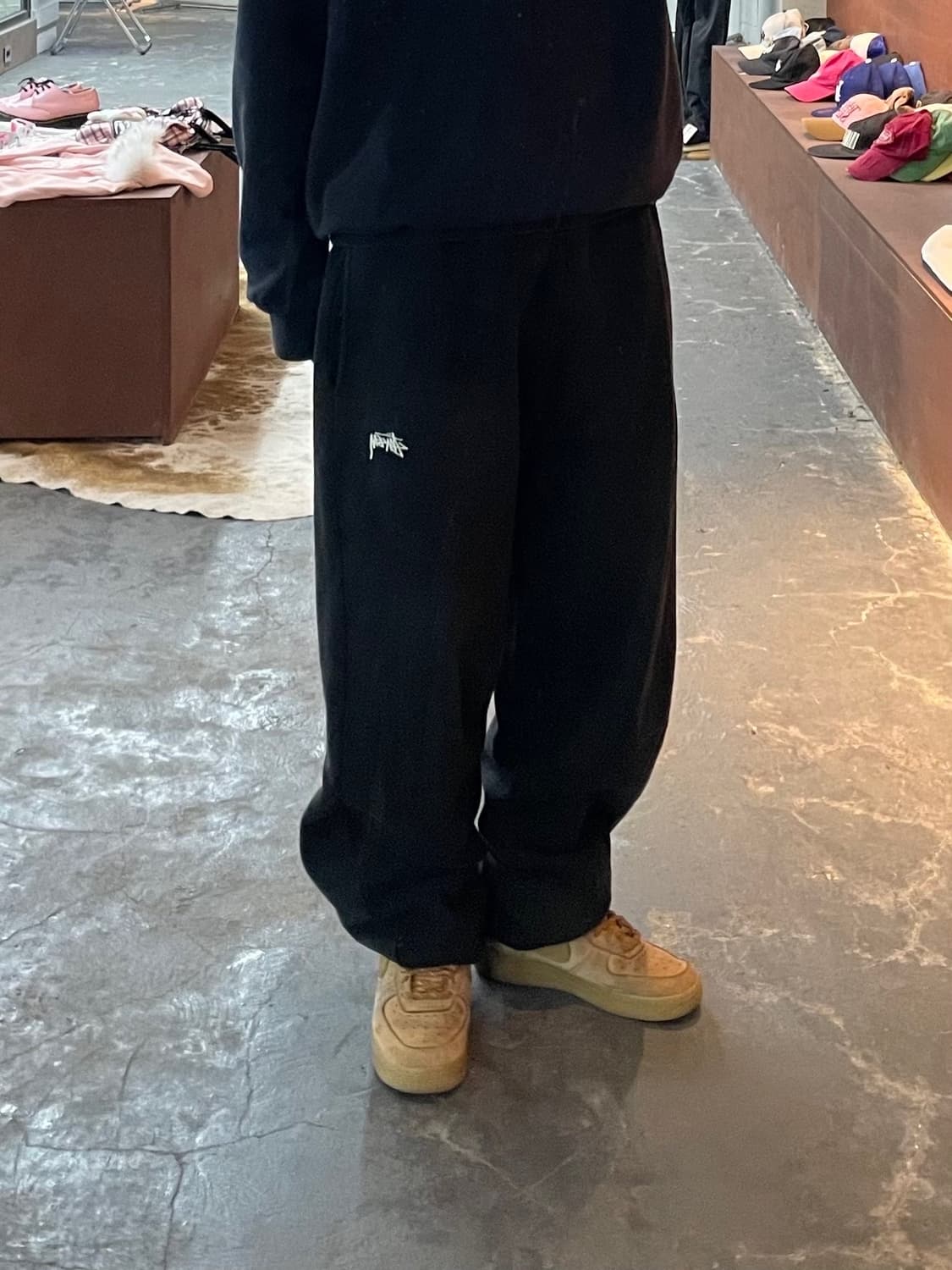 스투시 스탁 로고 블랙 스웨트 팬츠 H1870 상품이미지1