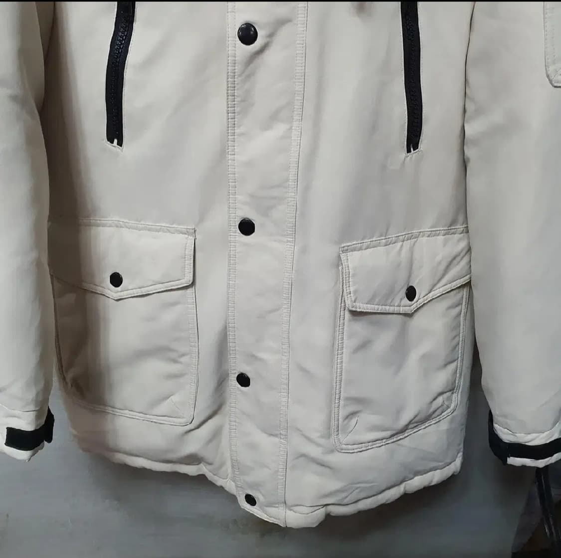 지바이 게스 덕다운패딩 상품이미지3