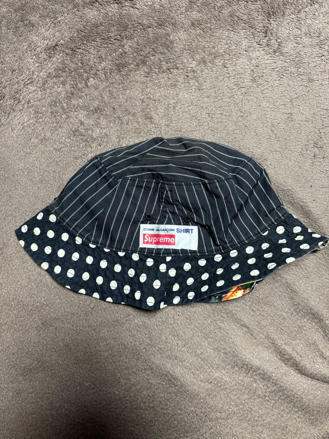 슈프림 꼼데가르송 버킷햇 상품이미지1