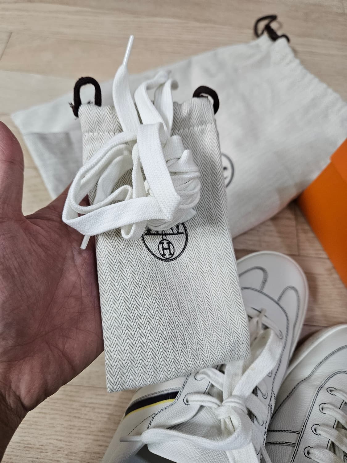 [42.5] 270-275 에르메스 부메랑 스니커즈 상품이미지8