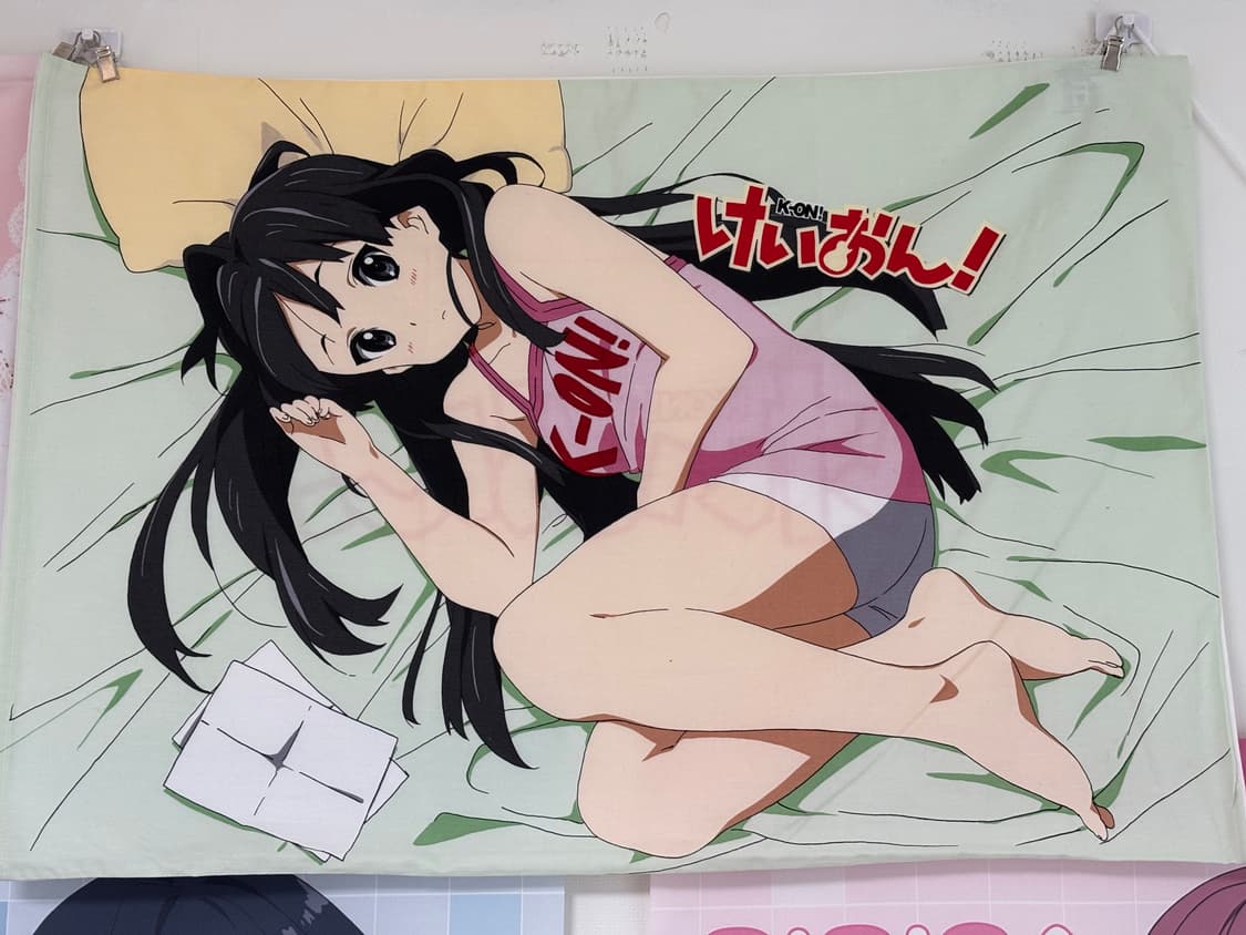 케이온 아키야마 미오 베개 쿠션 커버 미소녀 패브릭 포스터 태피스트리 상품이미지1