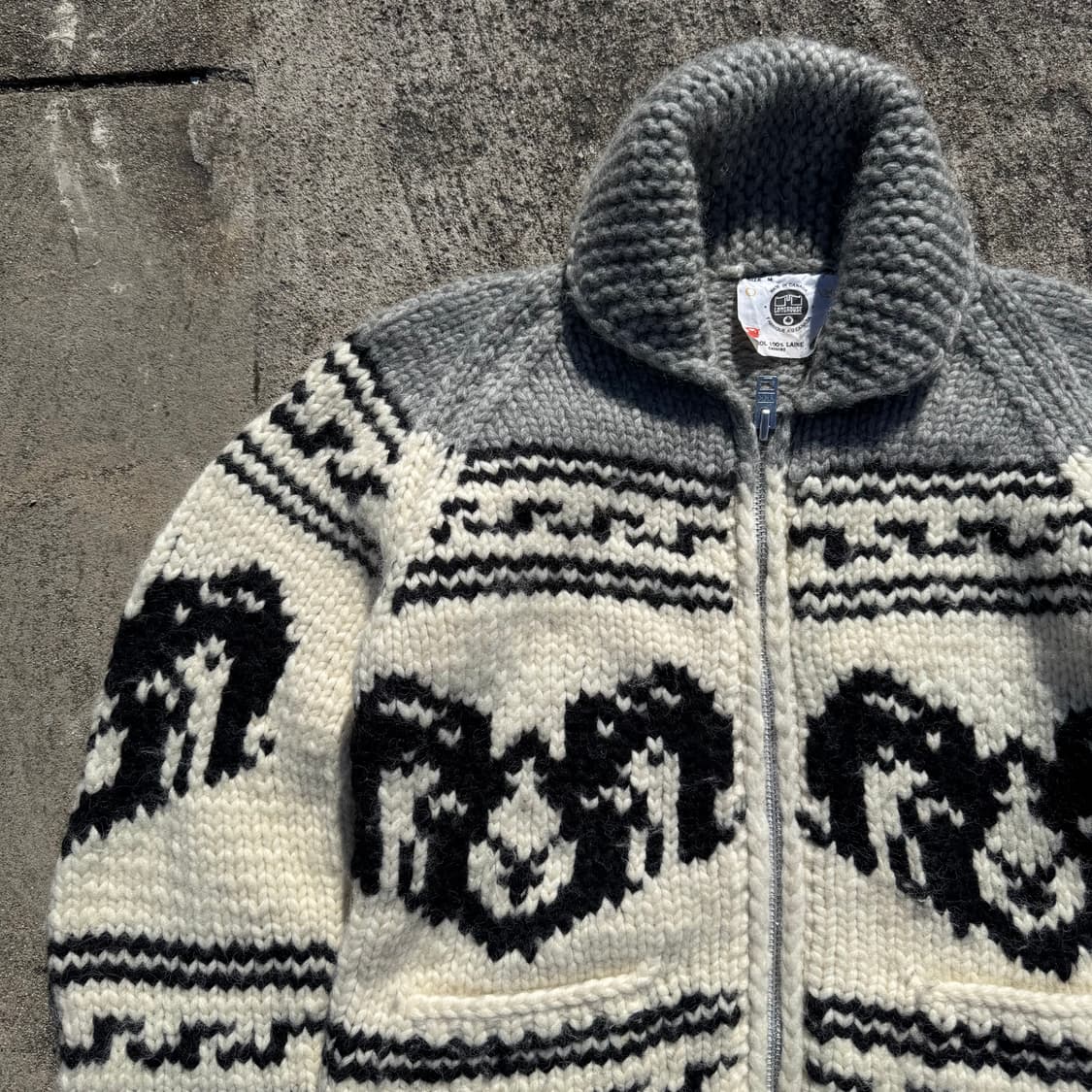 [M~L] Long House 산양 자수 코위찬 상품이미지3