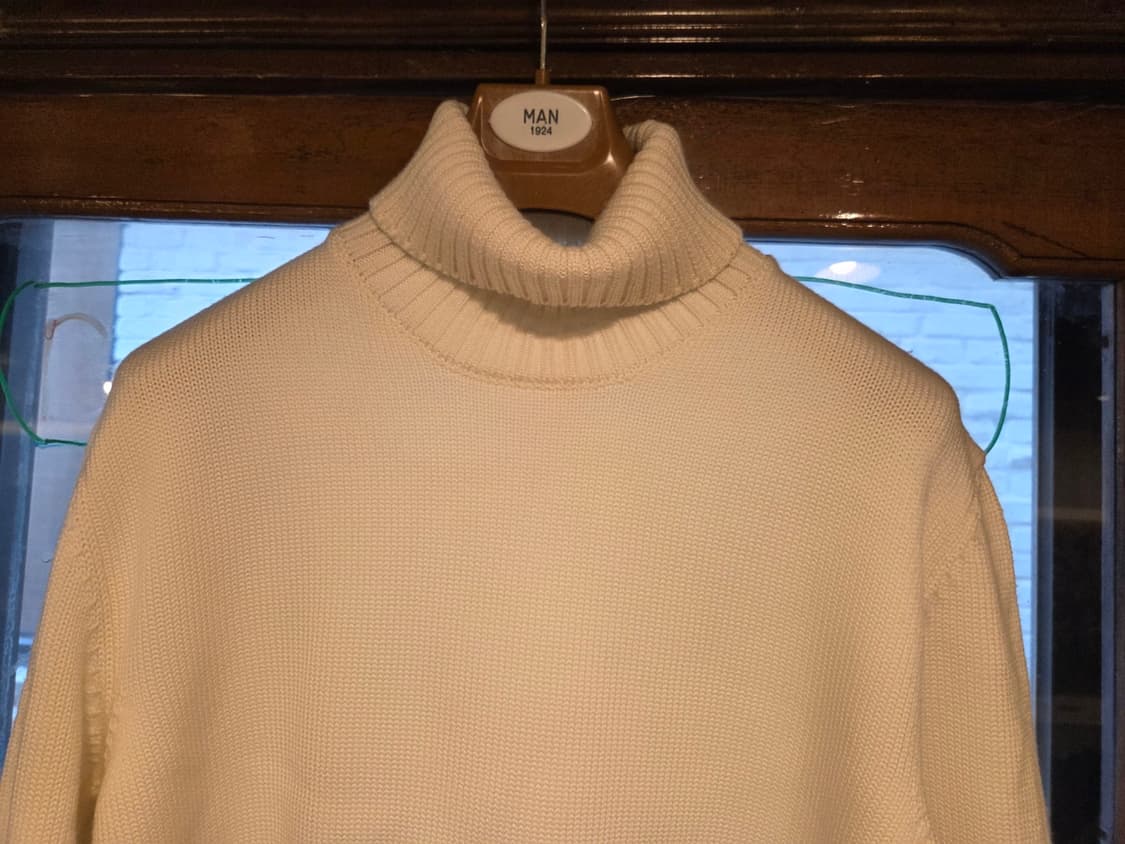 자노네 터틀넥 상품이미지5