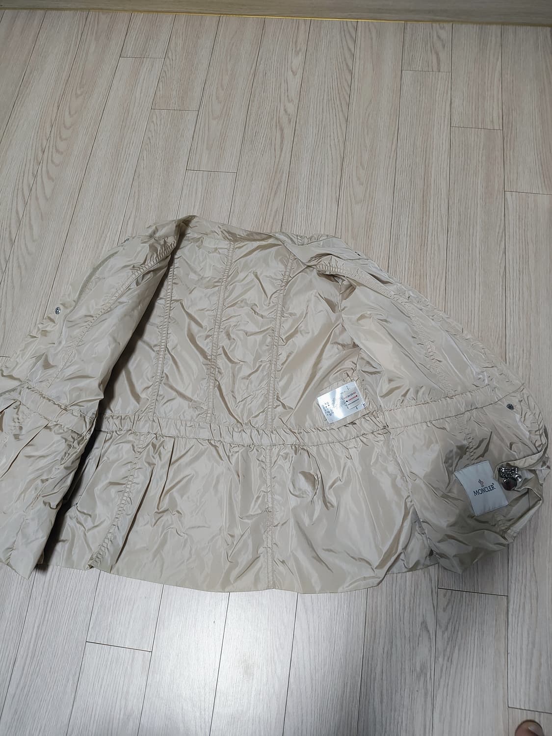 몽클레어 아프로디테 여성 자켓 3호 상품이미지3