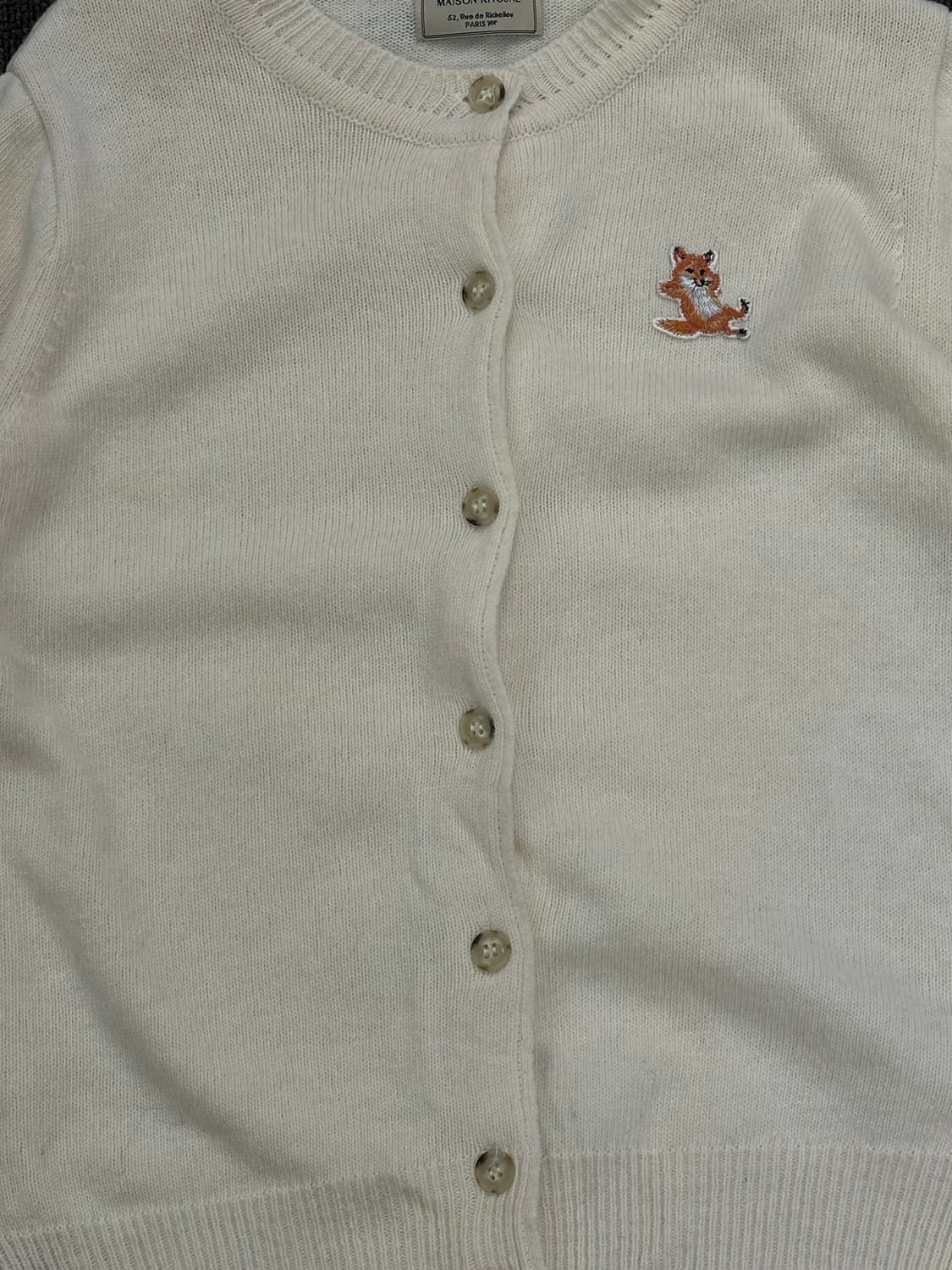 OS)메종 키츠네 칠랙스 폭스 패치 어드저스티드 크루넥 가디건 상품이미지2