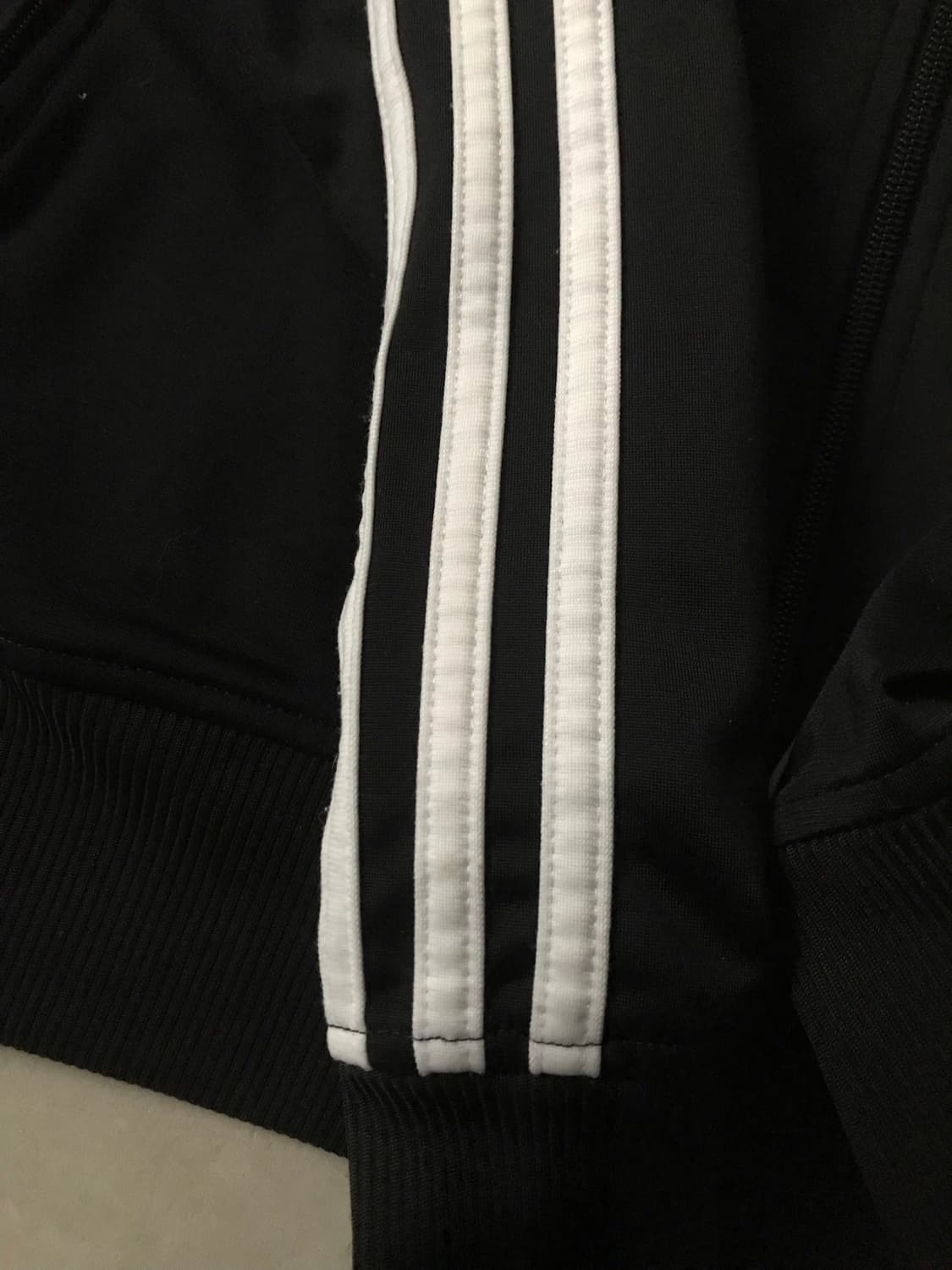 아디다스 블랙 구파이어버드 트랙탑 상품이미지9