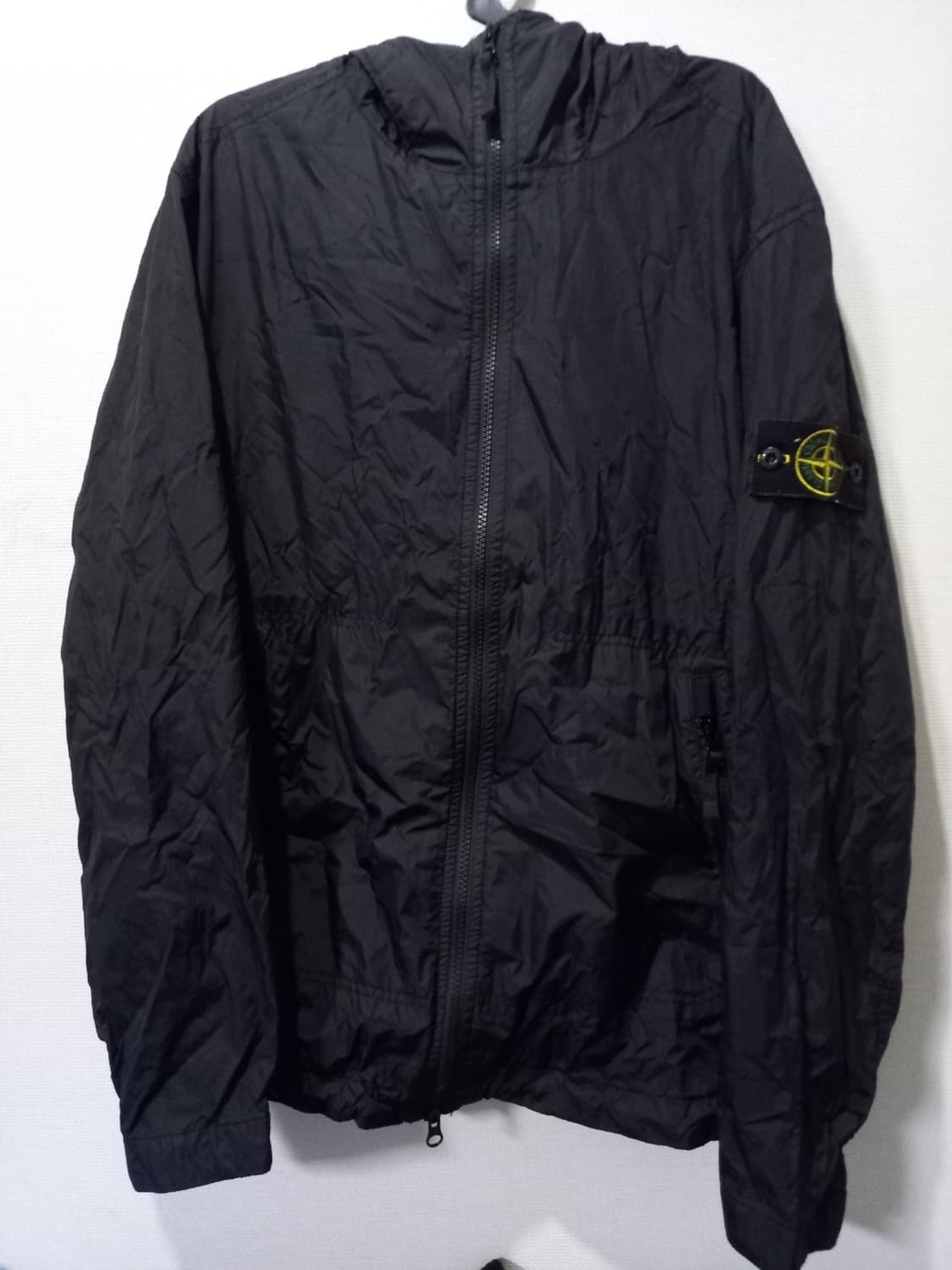 정품 23SS 스톤아일랜드 크링클랩스 나일론 가먼트 다이드 자켓 95/M 상품이미지1