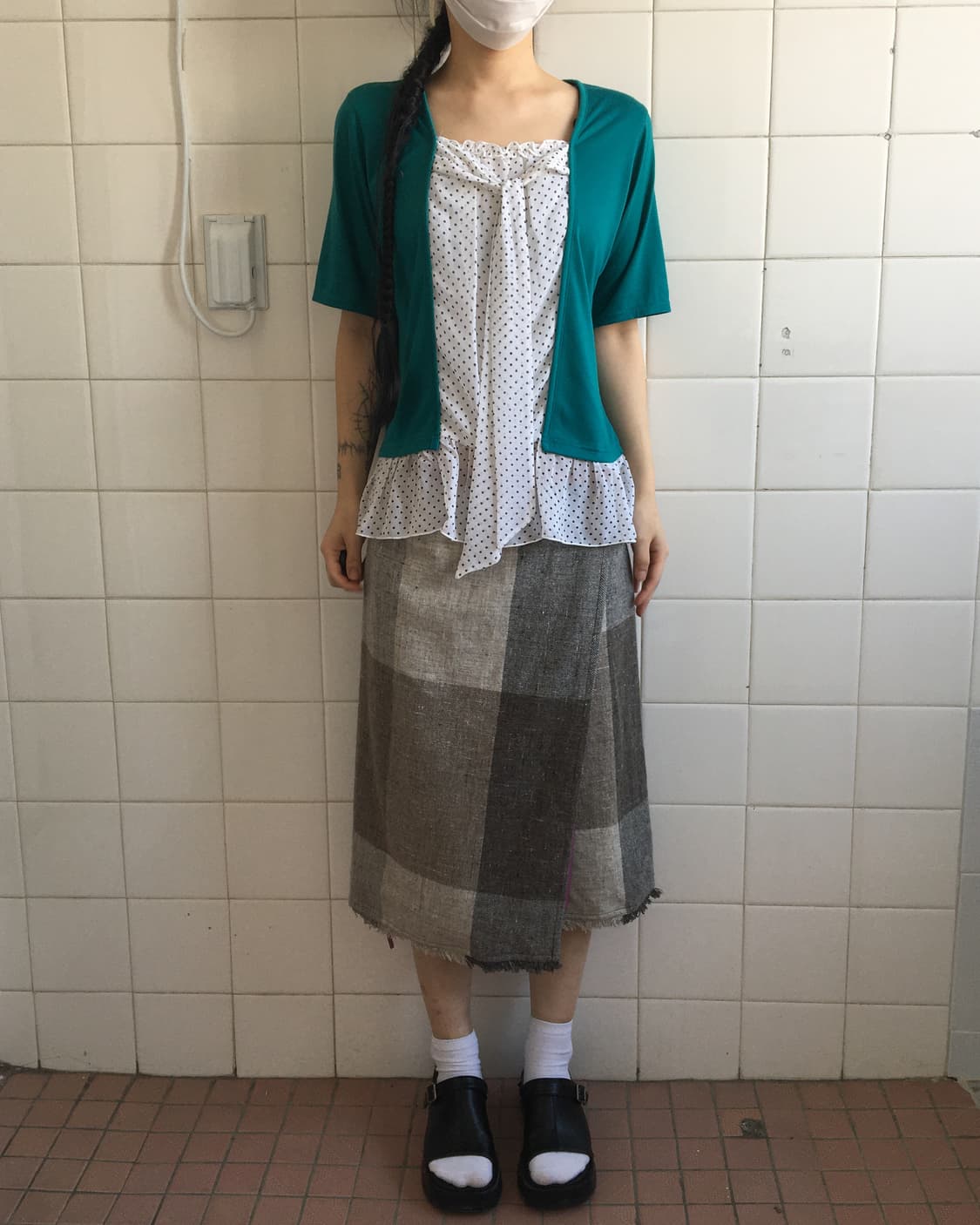 Dot pattern layered t shirt 상품이미지1