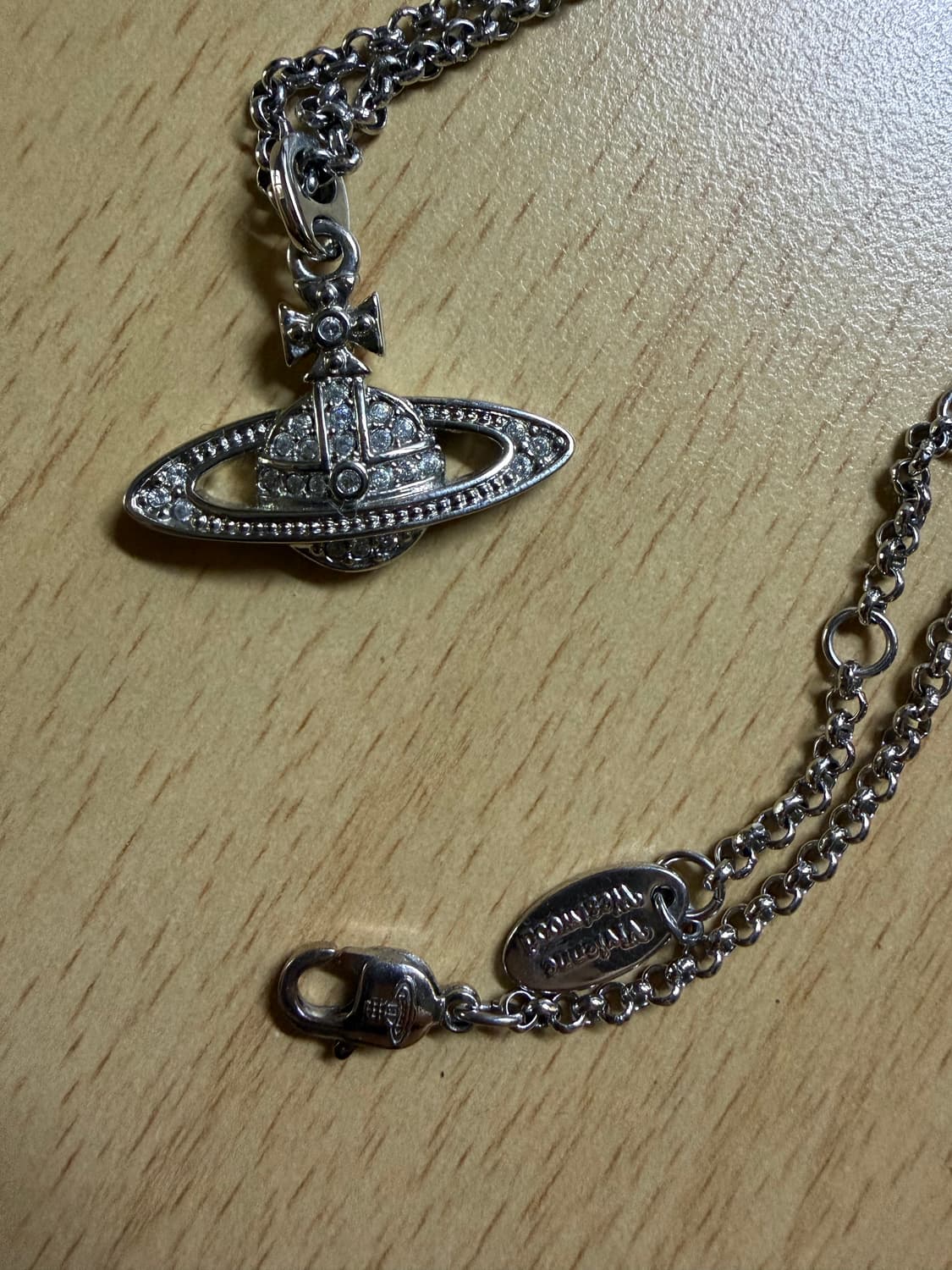 비비안웨스트우드 미니 바스 릴리프 팬던트 실버 상품이미지3