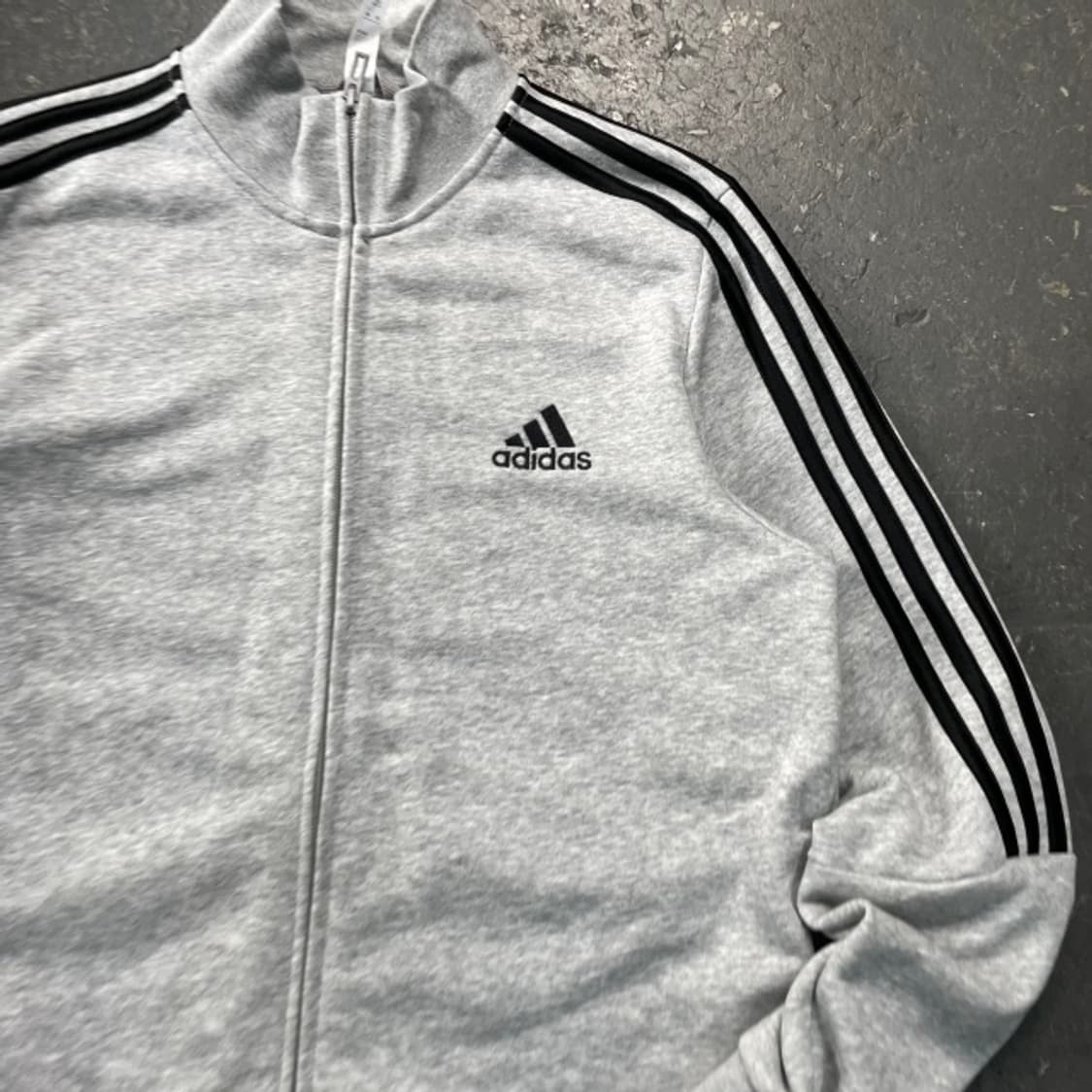 100 아디다스 스웻 집업 상품이미지2