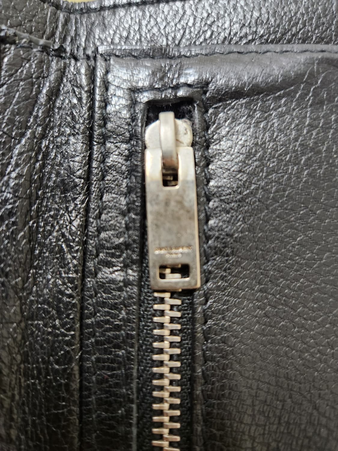 생로랑 에디 지갑 상품이미지7