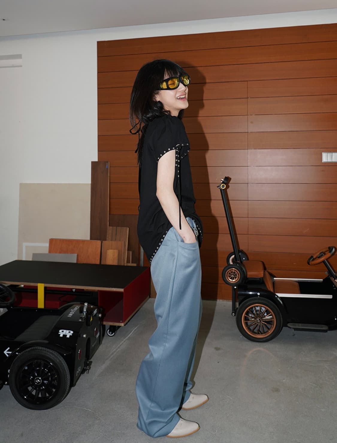 데어드 퍼프 슬리브 아일렛 스트랩 블라우스 블랙 상품이미지6