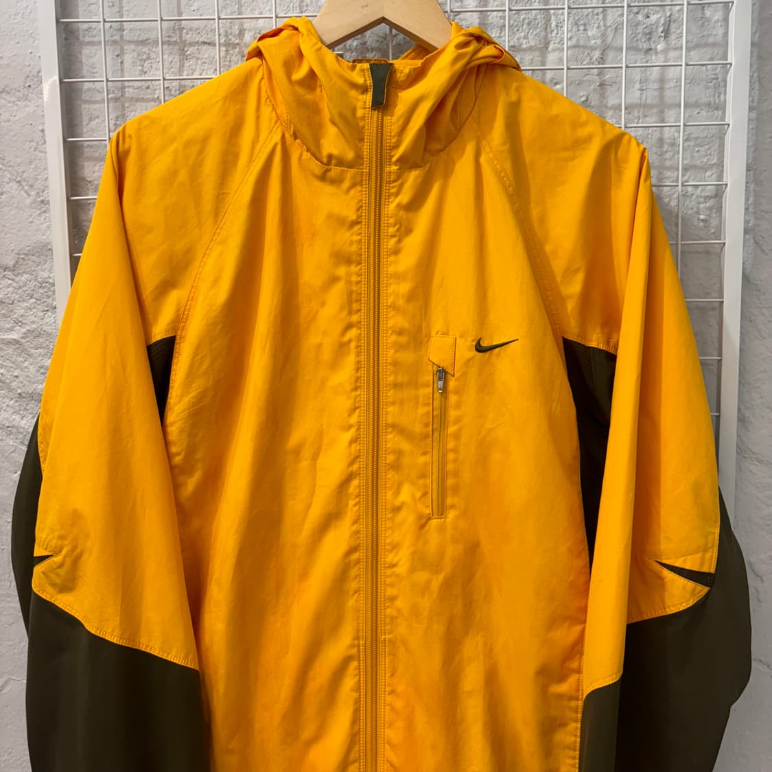 00s 나이키 올드스쿨 옐로 카키브라운 바람막이 자켓 XL 상품이미지3