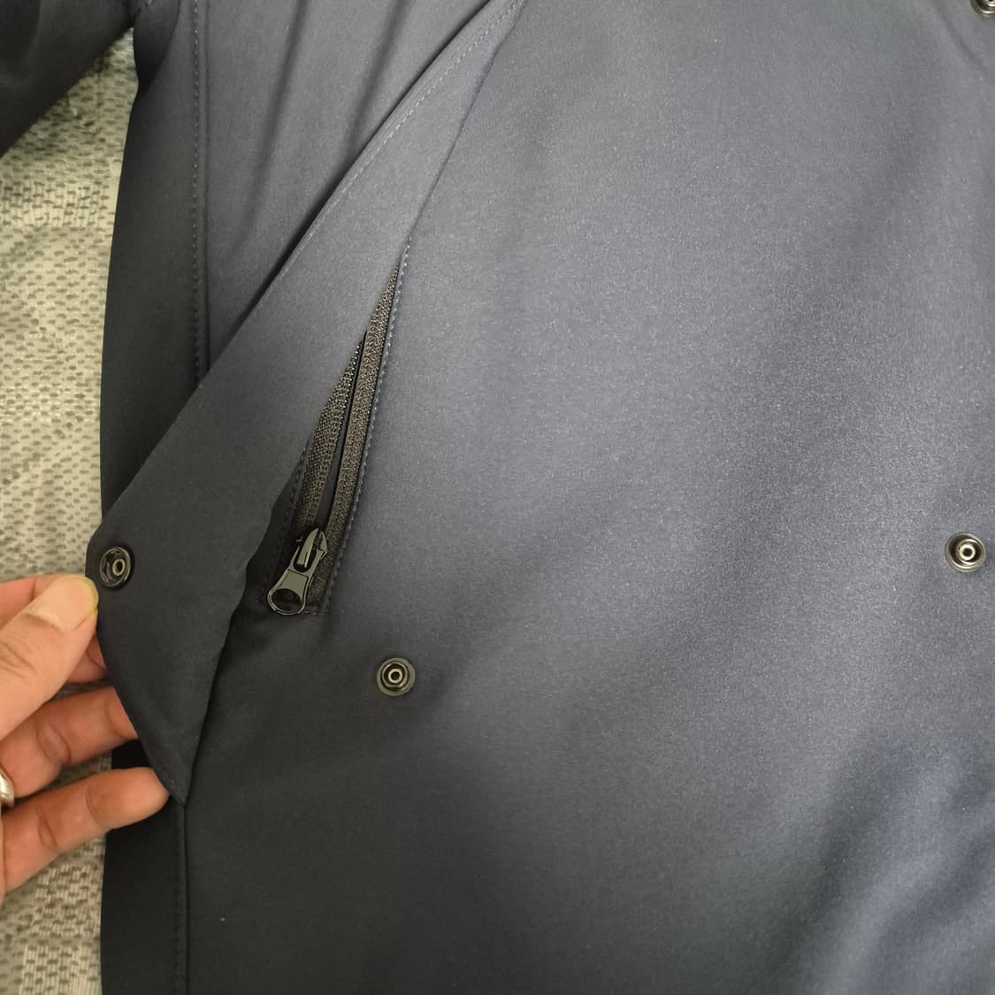 스톤아일랜드 라이트 소프트 쉘-R  폴리에스터 후드 자켓 상품이미지8