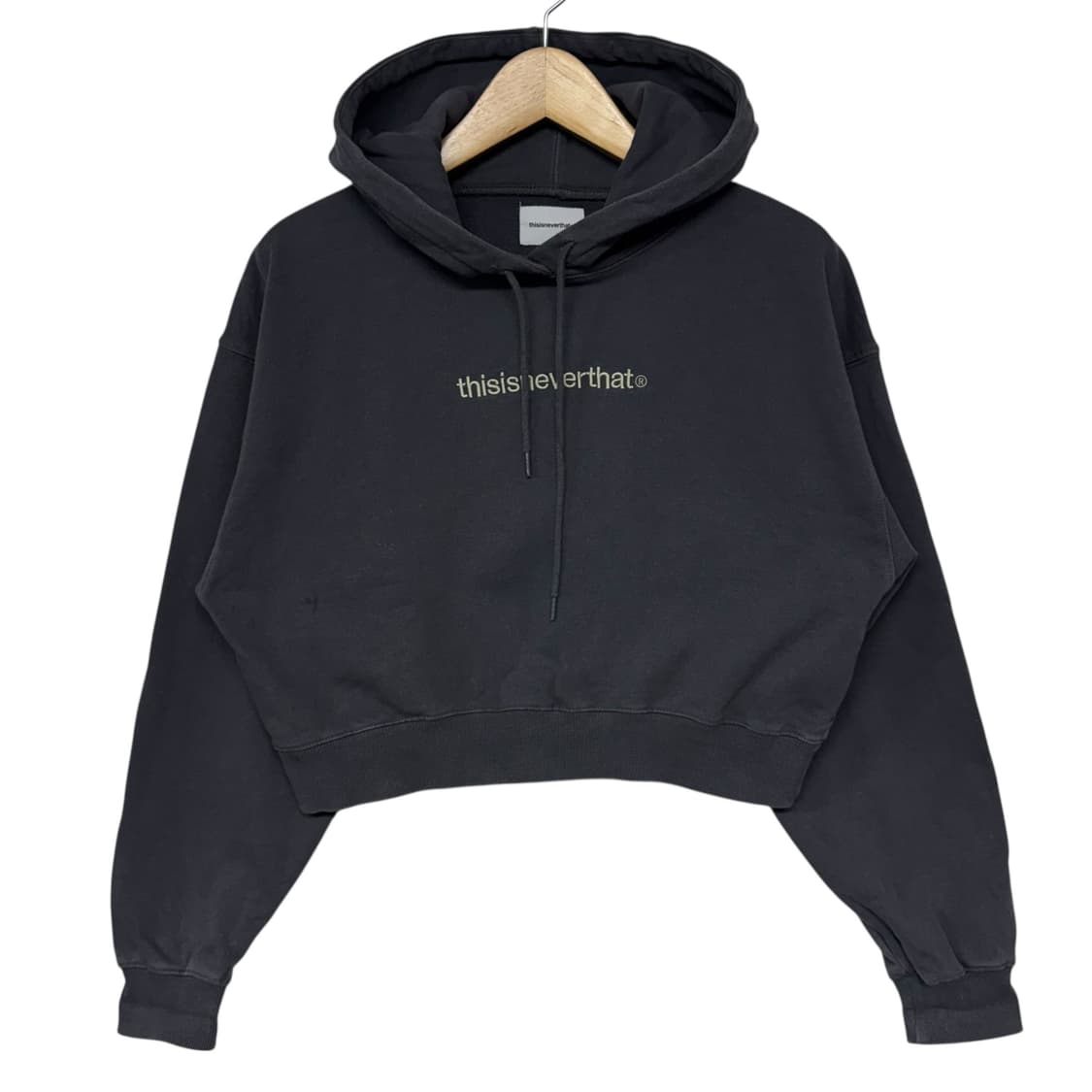 디스이즈네버댓 자수로고 크롭 후드 상품이미지1