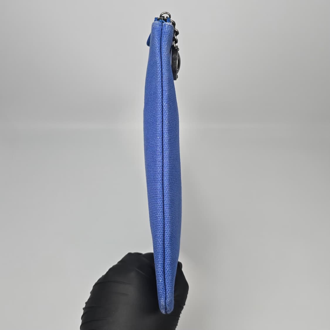 샤넬 뉴미듐 패브릭 참 클러치백 상품이미지4