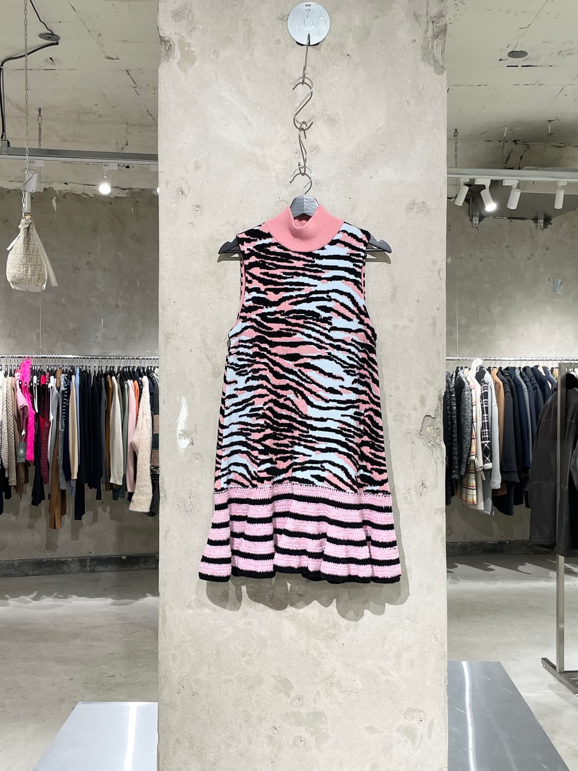 겐조 x h&m 지브라 니트 셔링 원피스 상품이미지1