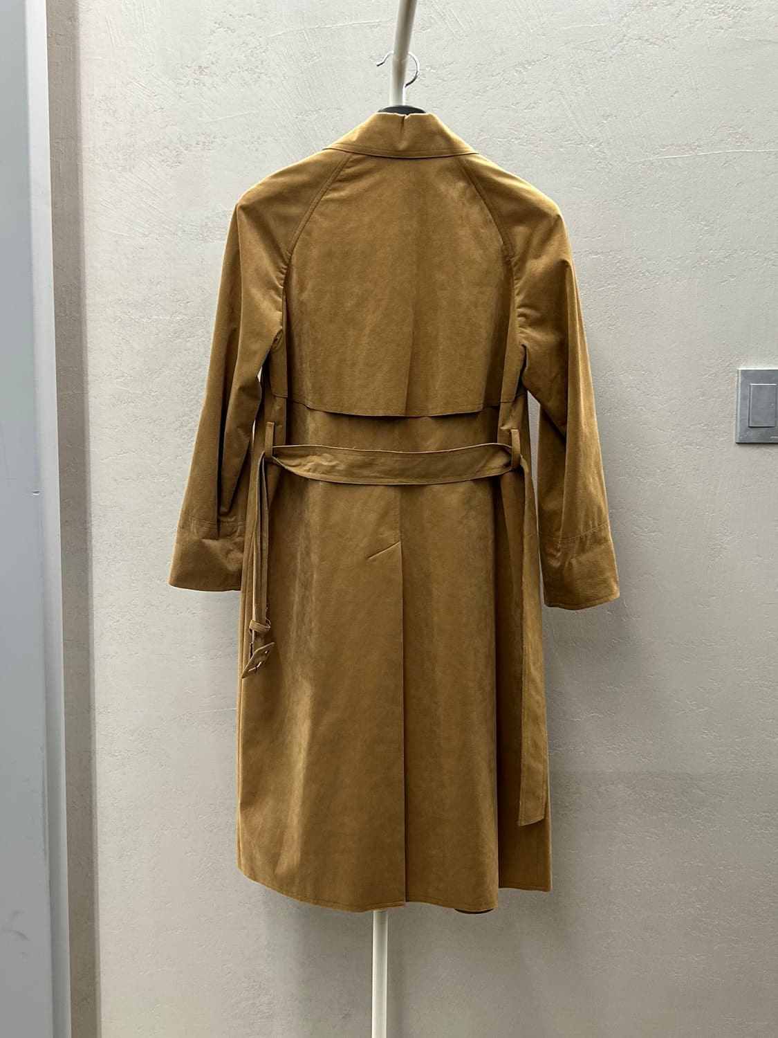 athe 아떼 스웨이드 트렌치코트 브라운 상품이미지3