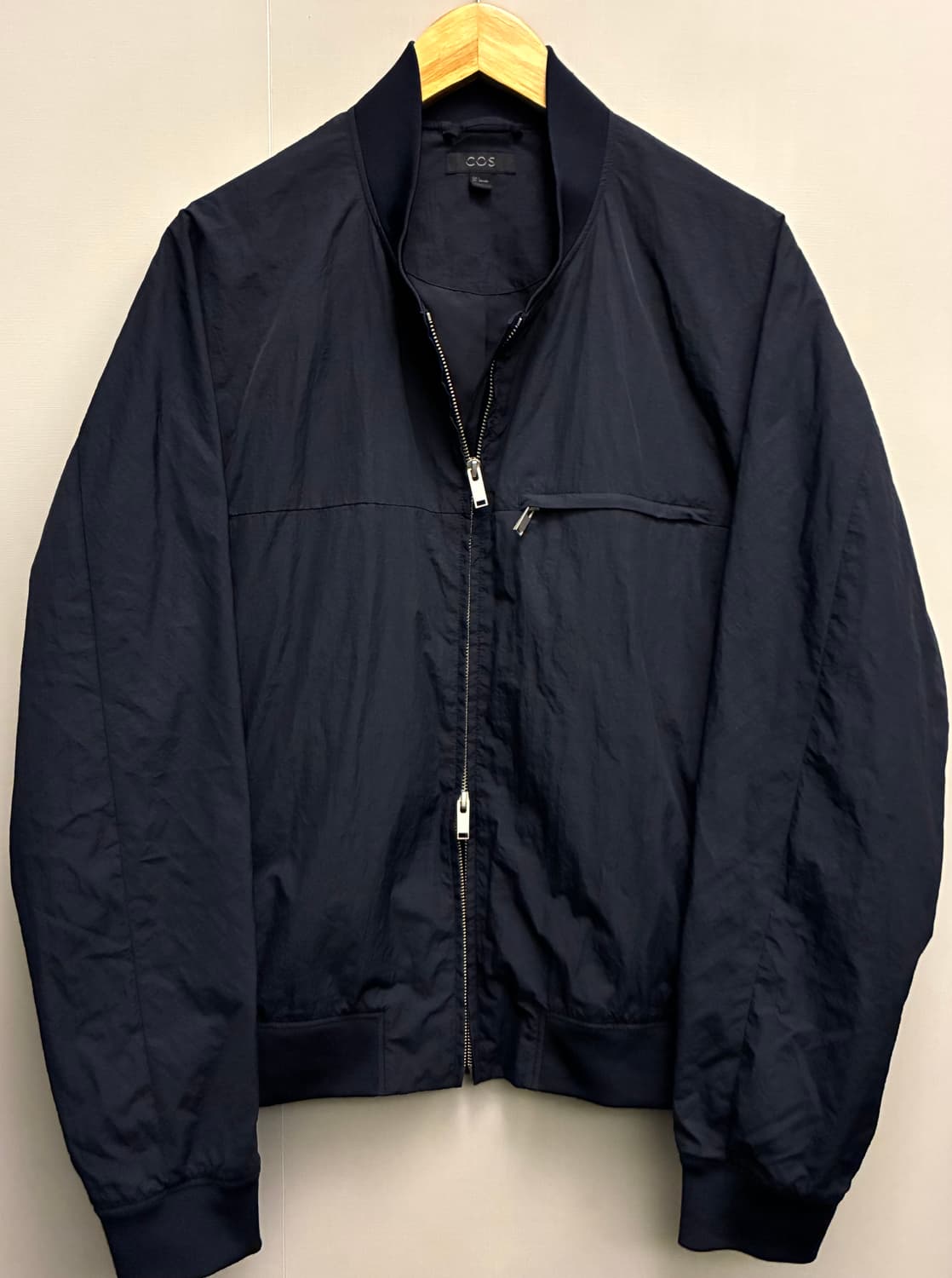 (L~XL)COS 코스 나일론 투웨이 테크니컬 봄버자켓 네이비 상품이미지8