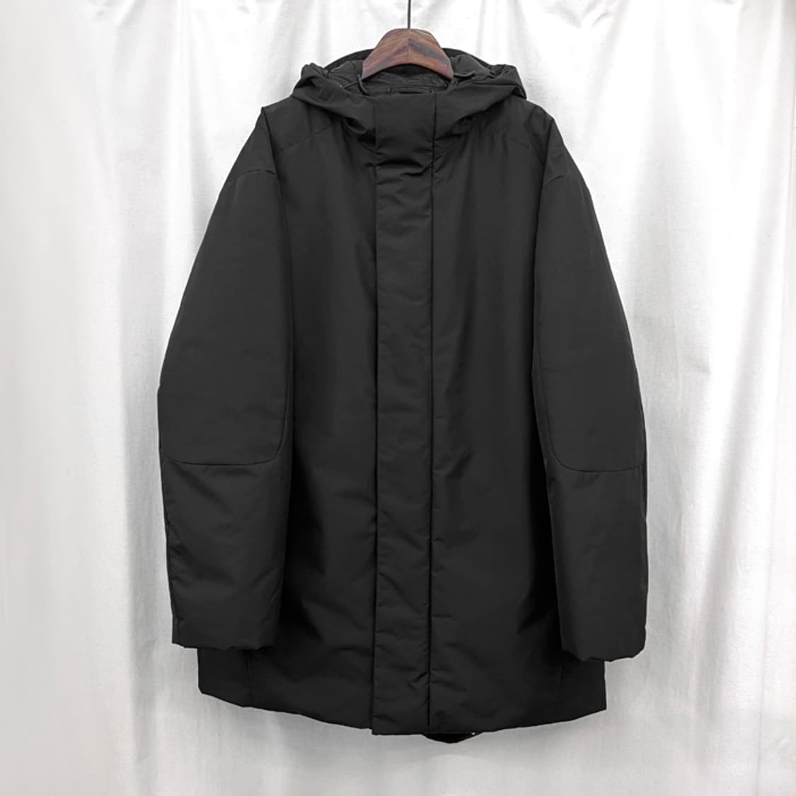 프라다 구스다운 나일론 후드 코트 상품이미지1