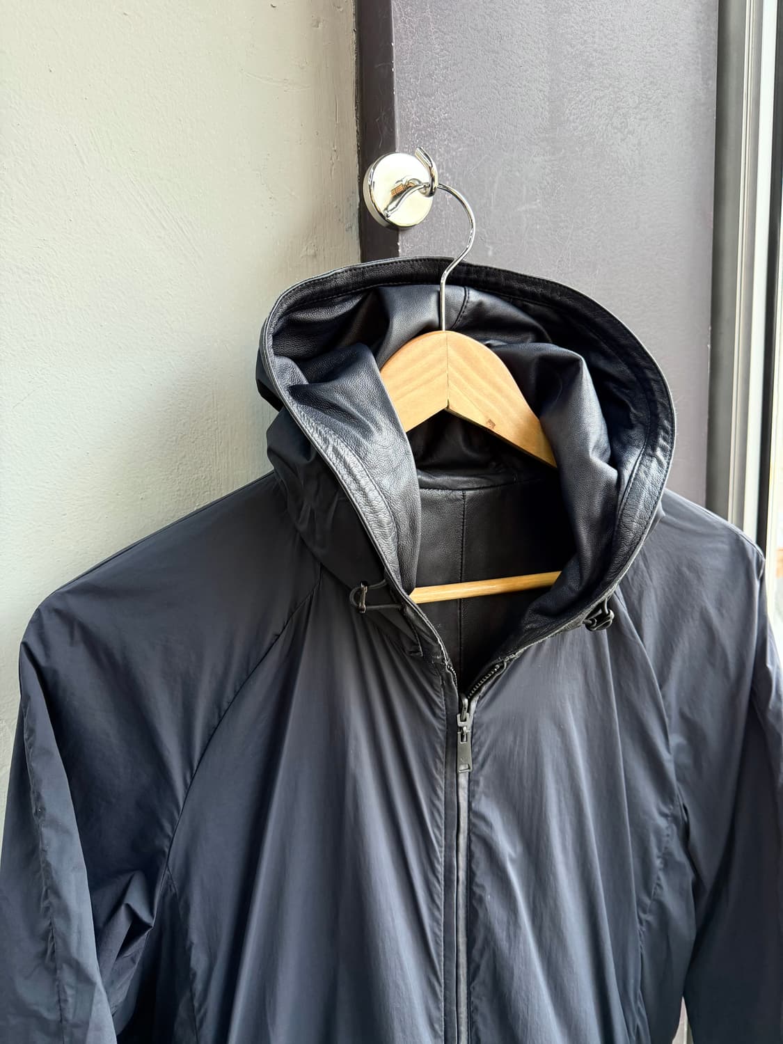 50/ 엠포리오 아르마니 리버시블 레더 후드 자켓 상품이미지8