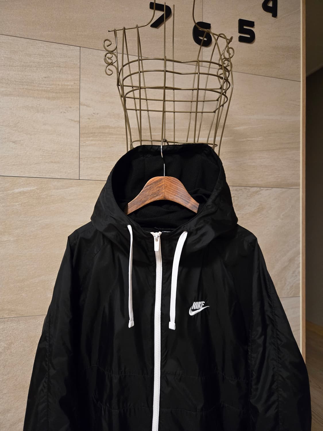 [m] 나이키 남성 바람막이 후드 자켓 런닝복 상품이미지2