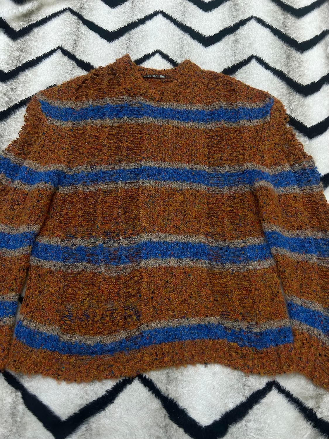 [L]앤더슨벨 보스니아 데미지 스트라이프 니트 상품이미지3