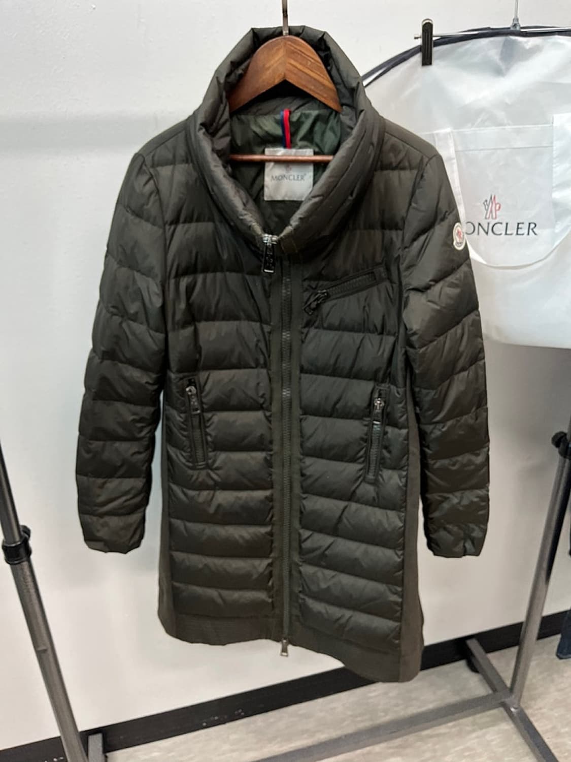 여) 몽클레어 하이넥 롱패딩 상품이미지2