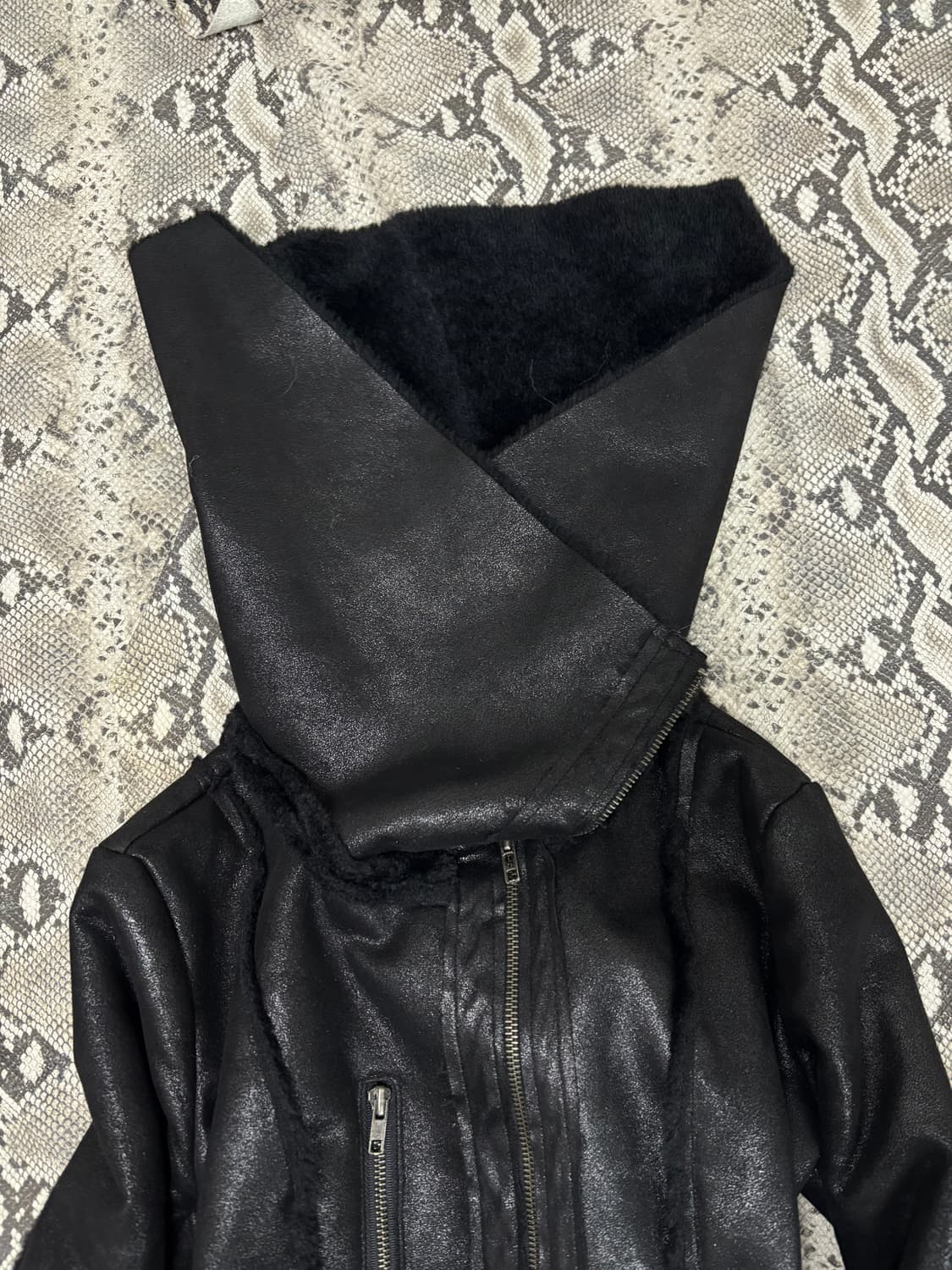 [🥷RARE🥷]Opium High-Neck Ekam LGB 상품이미지3