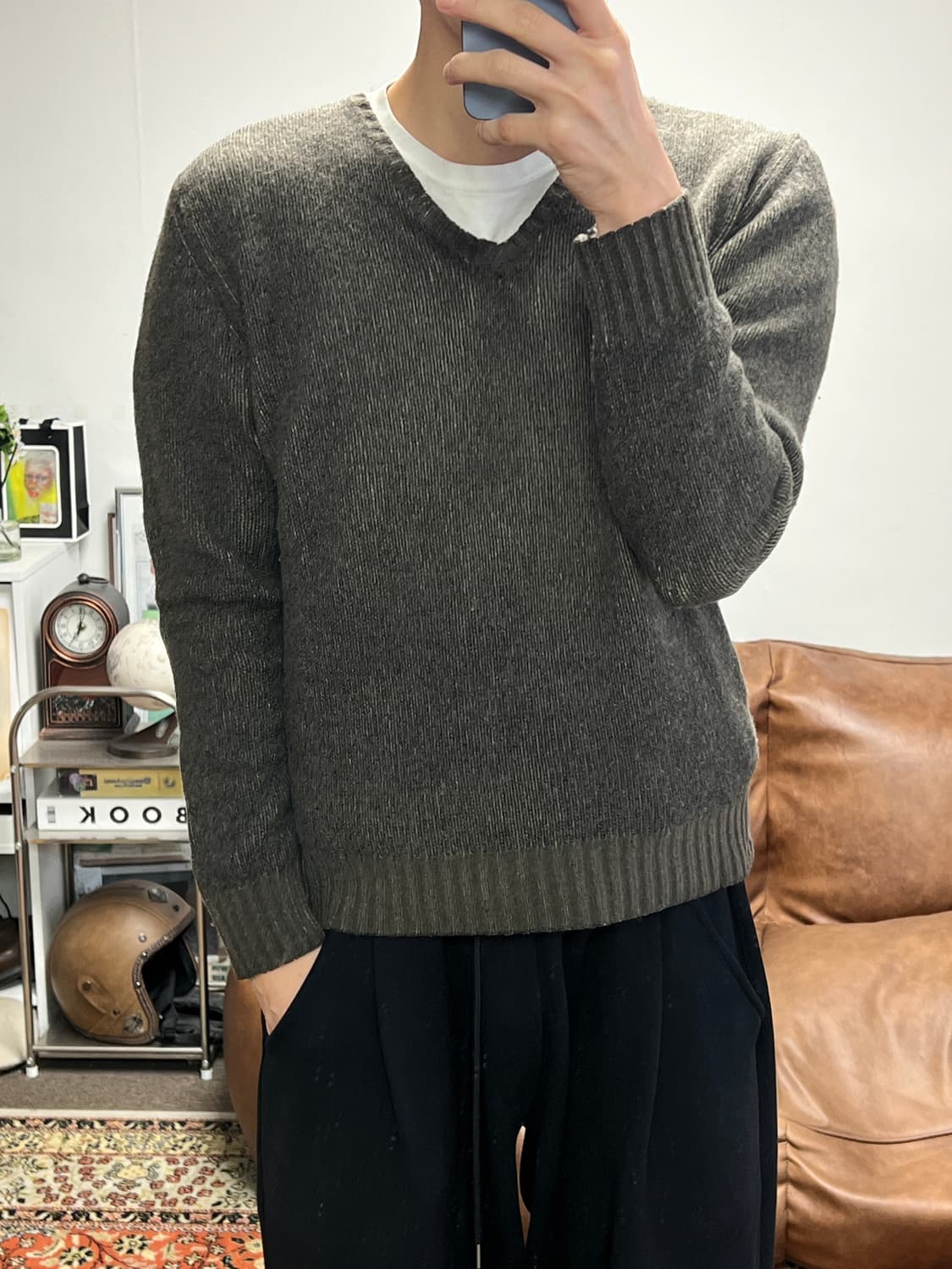 [M] CK JEANS 카키 빈티지 브이넥 니트 상품이미지3