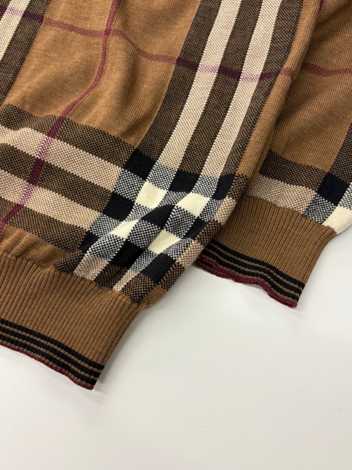 Burberry 버버리 신형 브라운 노바체크 울 카라 니트 상품이미지4