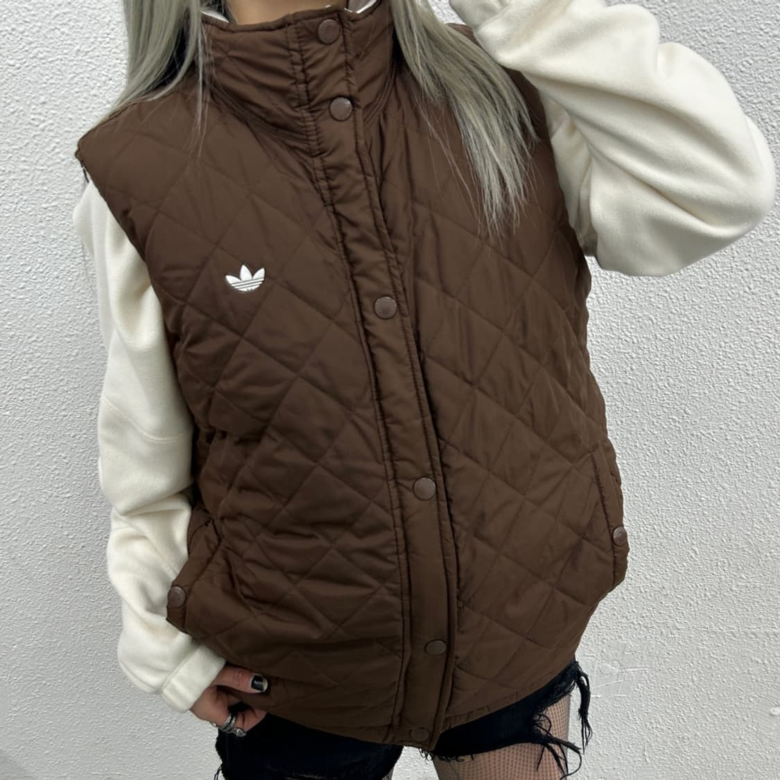 아디다스 브라운 배색 리버시블 조끼패딩 110 상품이미지4