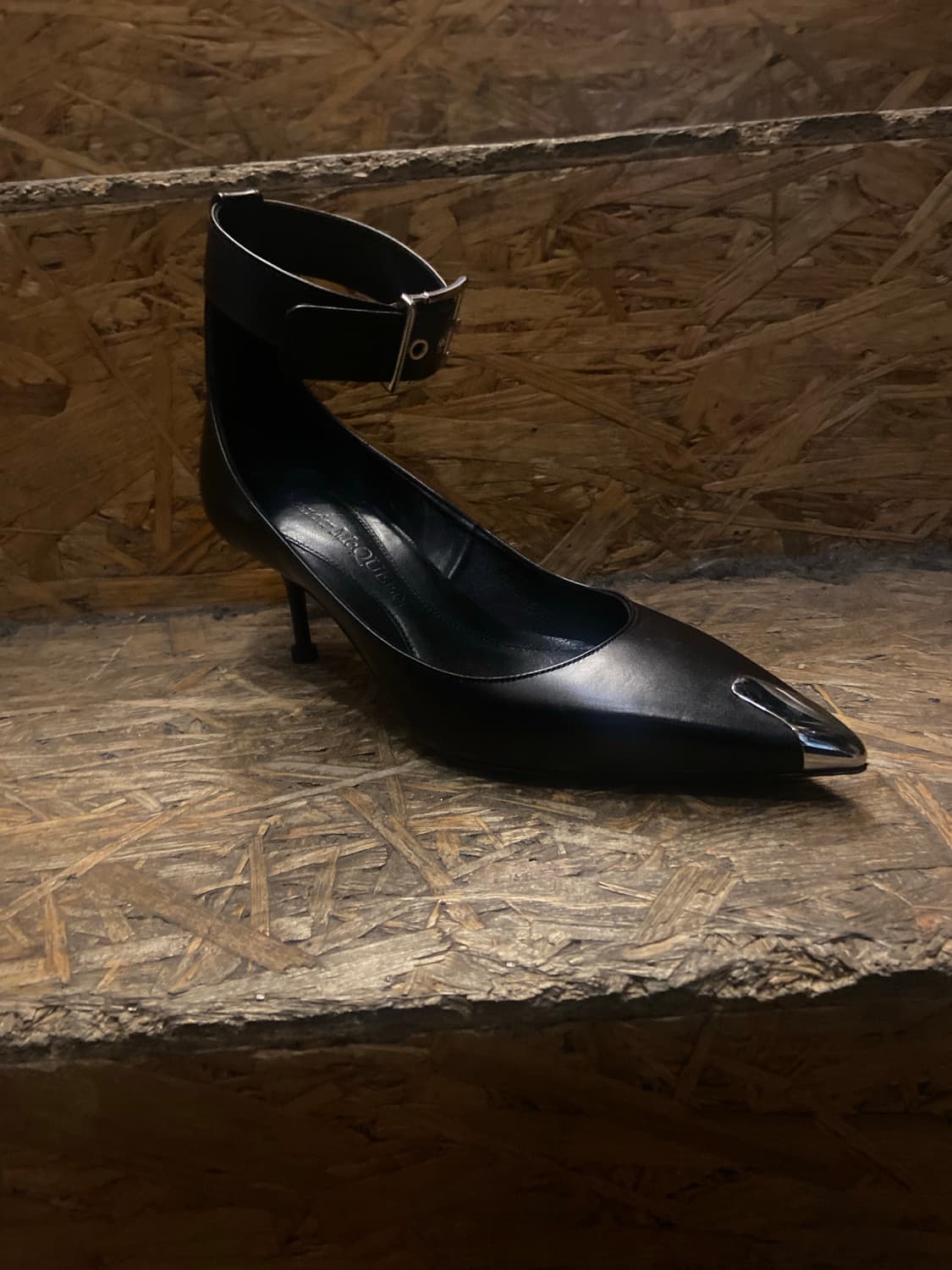 Alexander McQueen 알렉산더 맥퀸 펑크 앵클 스트랩 펌프스 상품이미지8