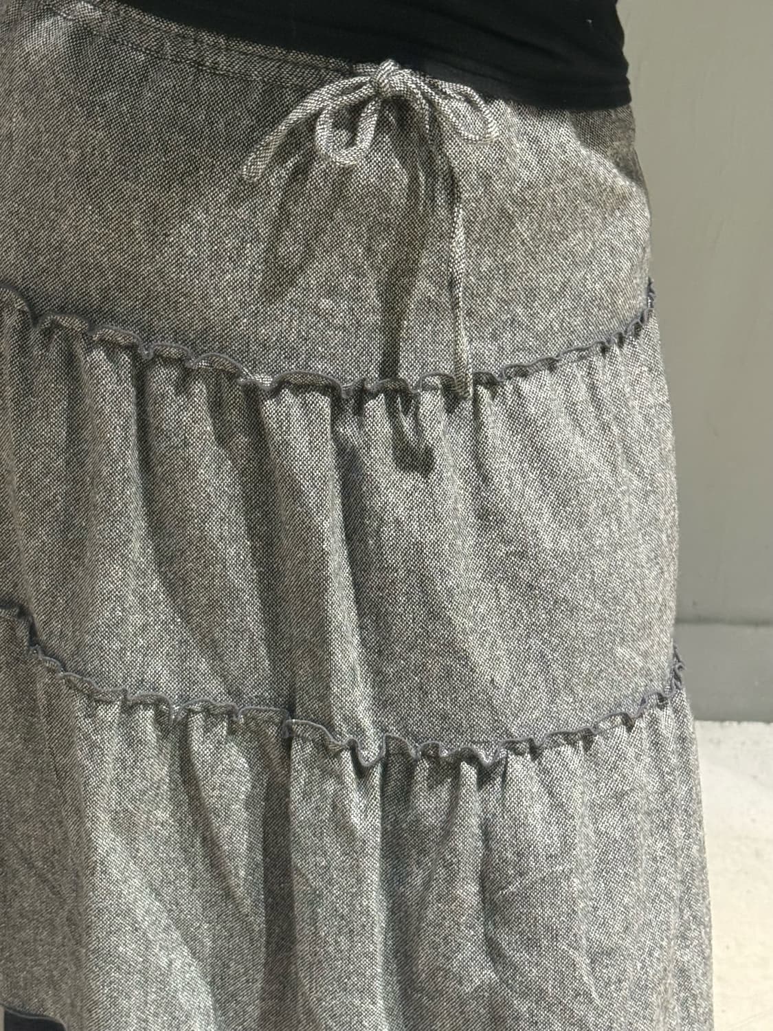 bokasi frill detail midi skirt 상품이미지4