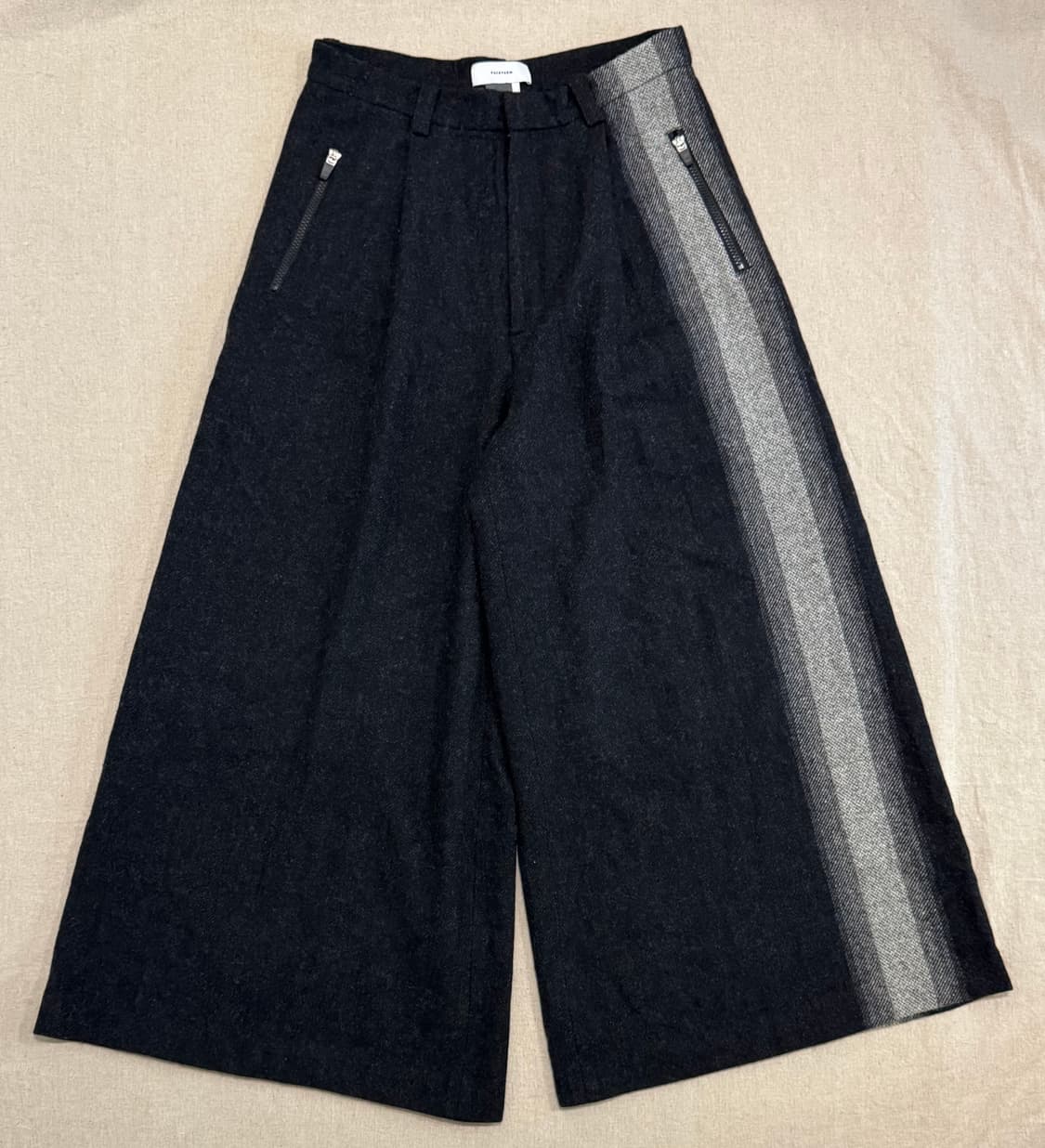 파세타즘 와이드 울 사이드스트라이프 트라우저 상품이미지5