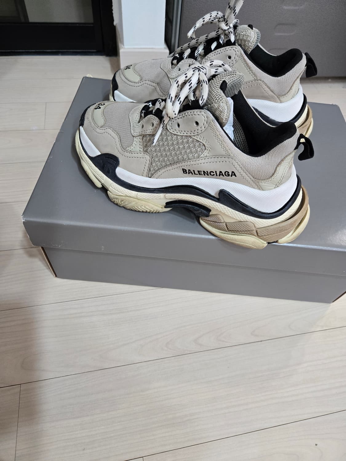 발렌시아가 트리플s34 상품이미지3