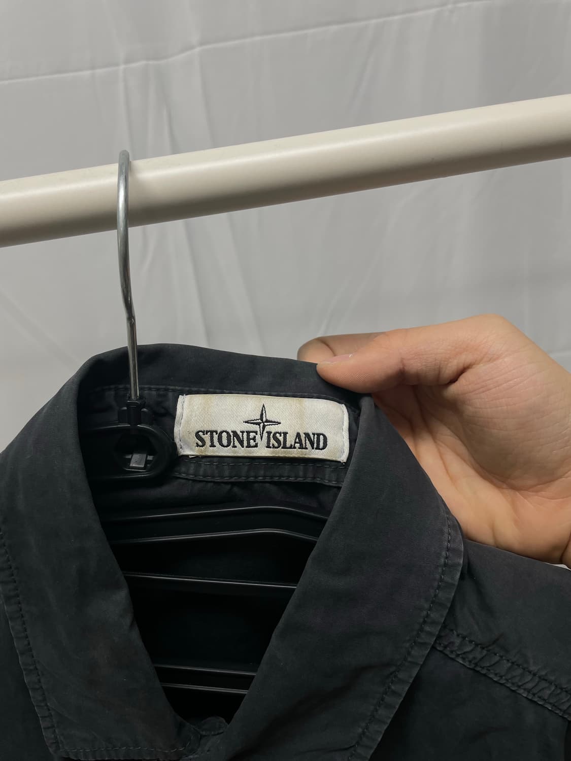 [백화점판] 스톤아일랜드 올드이펙트 코튼 오버셔츠 차콜 그레이 [XL] 상품이미지4