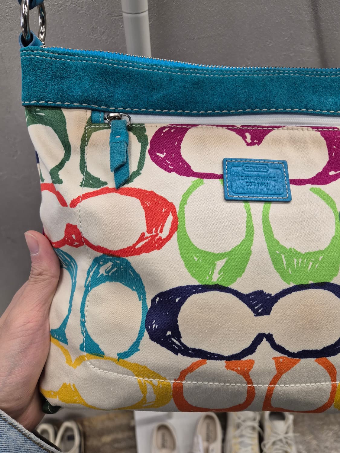 코치 멀티컬러 시그니처 크로스백 상품이미지5