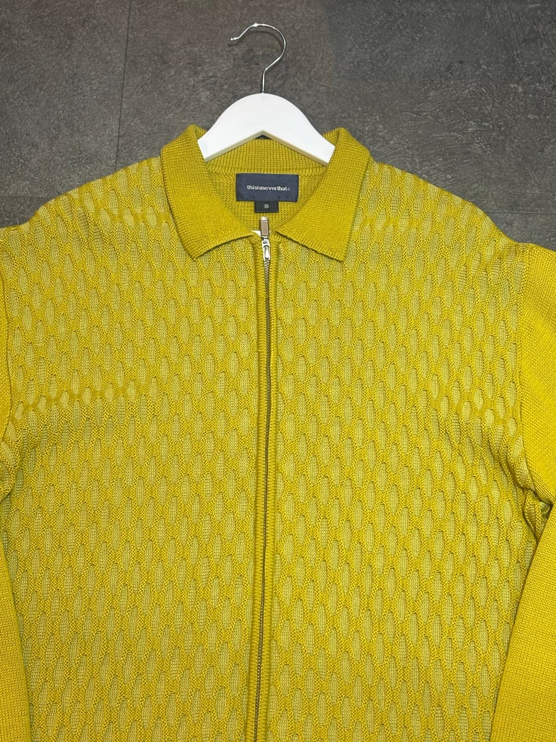 디스이즈네버댓 니트집업 M사이즈 상품이미지4