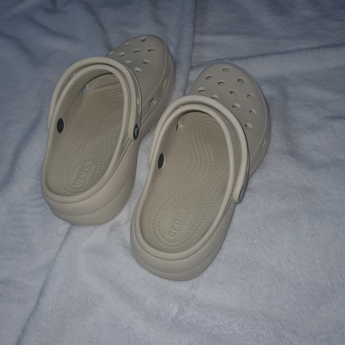 crocs.크록스 키높이 샌들.클래식 플랫폼 클로그 240 상품이미지4
